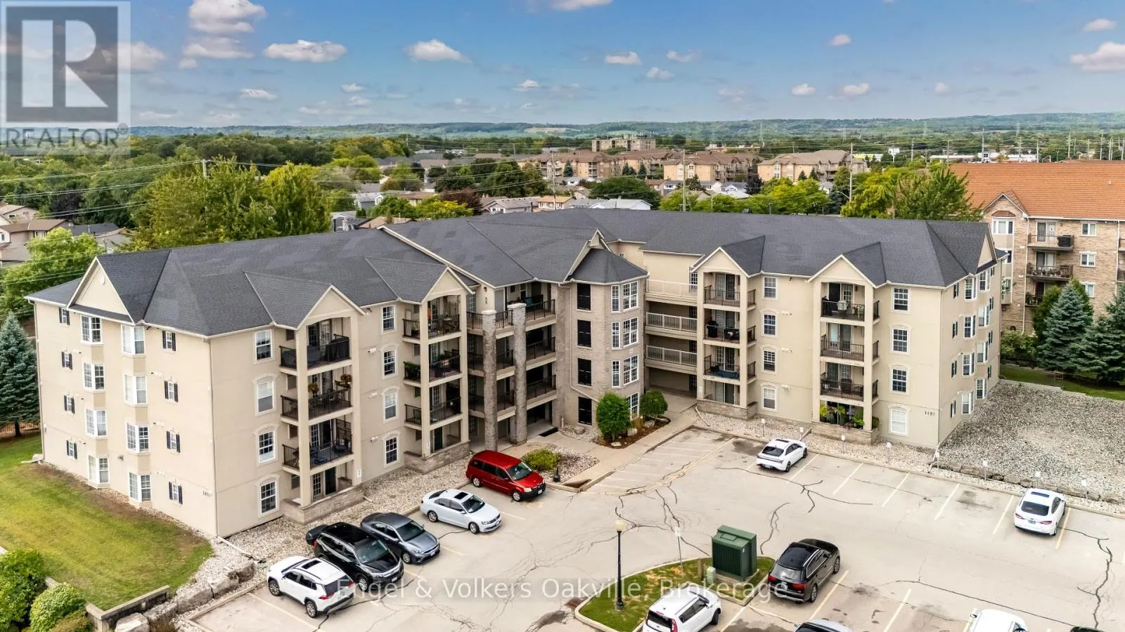 411 - 1451 WALKERS LINE, #411