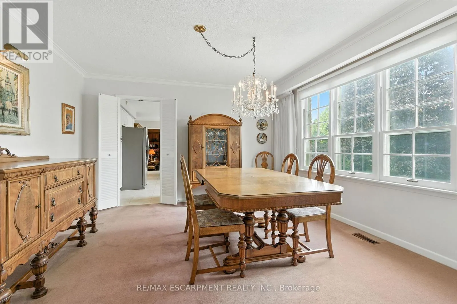 1401 CAPTAIN COURT