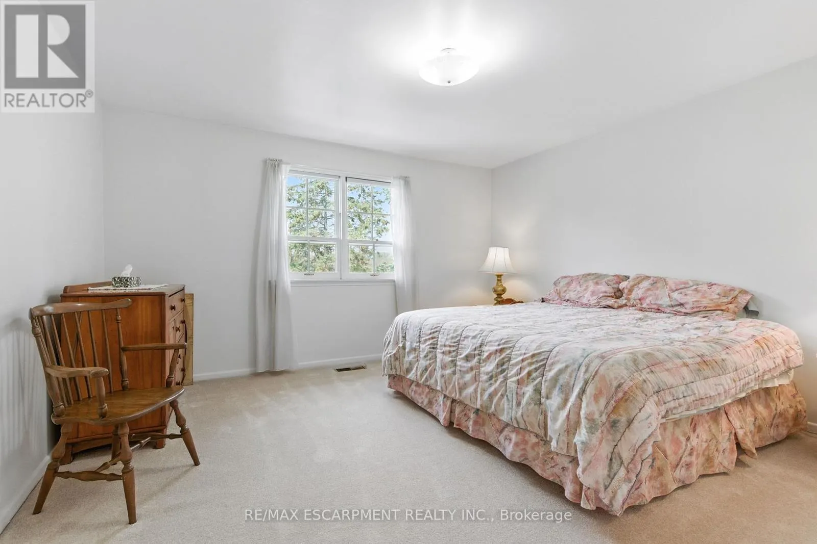 1401 CAPTAIN COURT