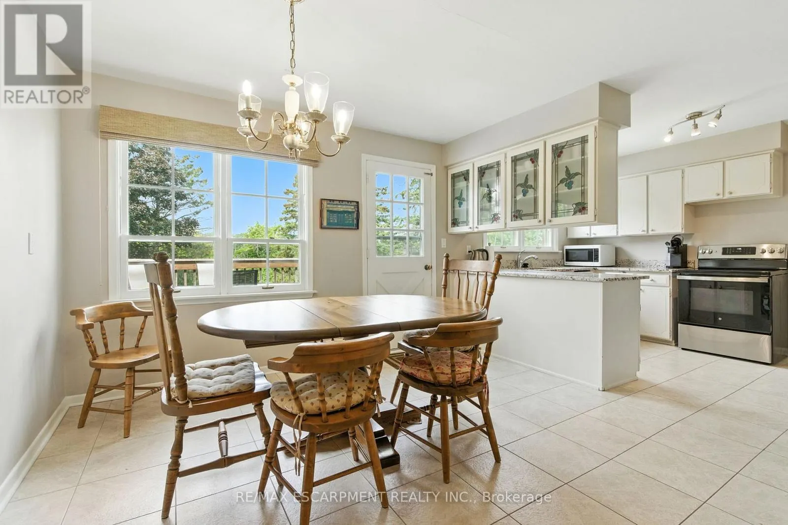 1401 CAPTAIN COURT