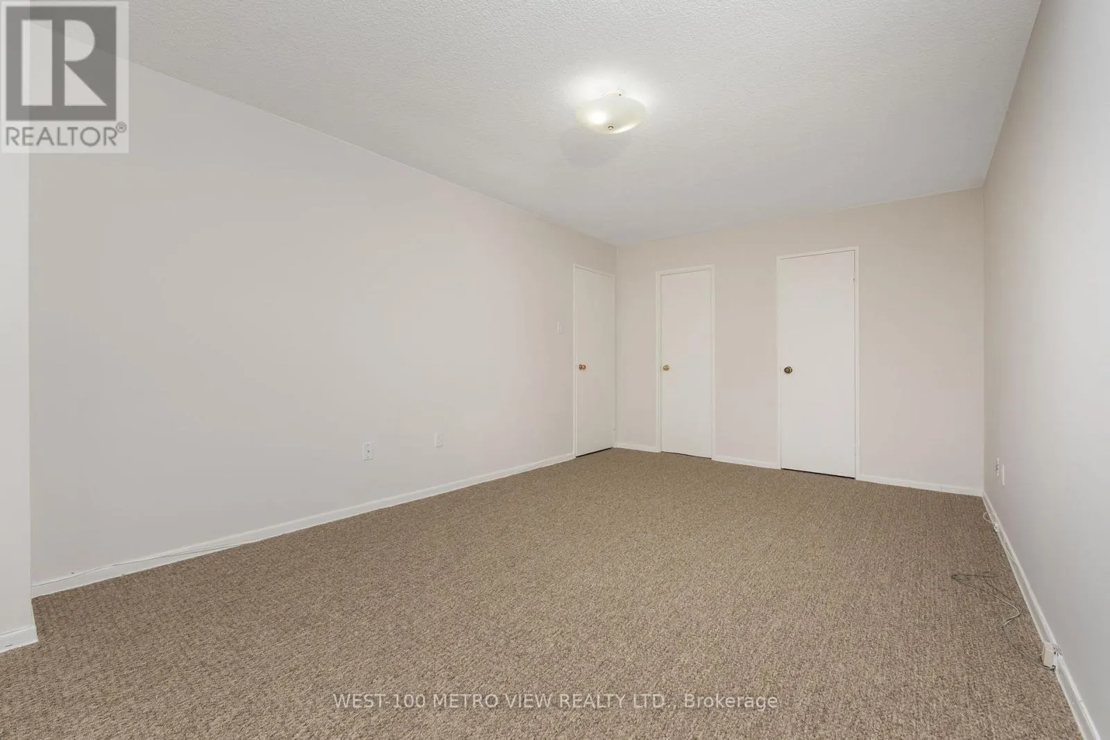 908 - 15 KENSINGTON ROAD