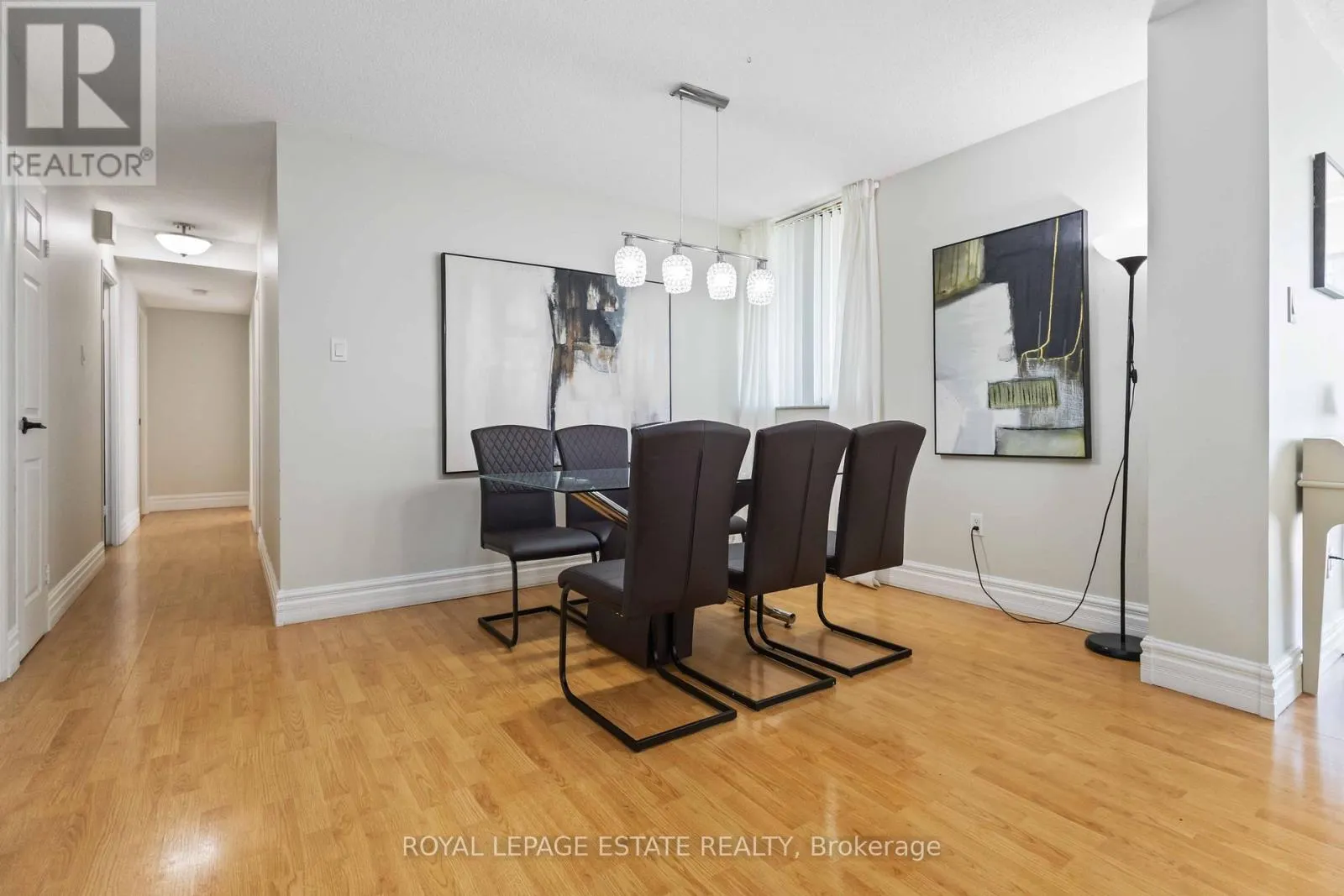 711 - 10 MARTHA EATON WAY