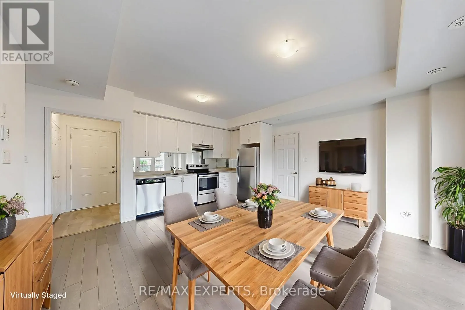 33 - 250 SUNNY MEADOW BOULEVARD