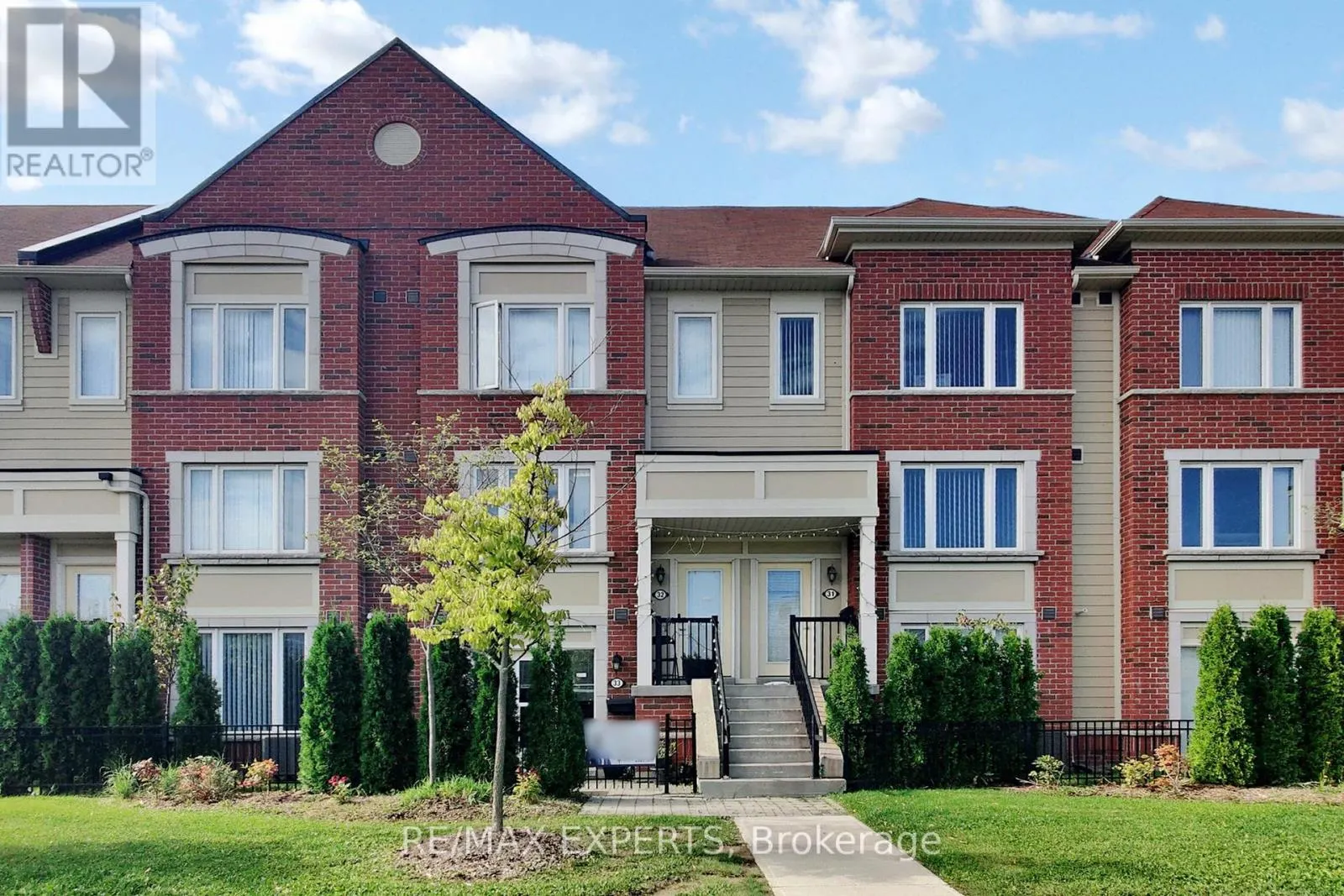 33 - 250 SUNNY MEADOW BOULEVARD