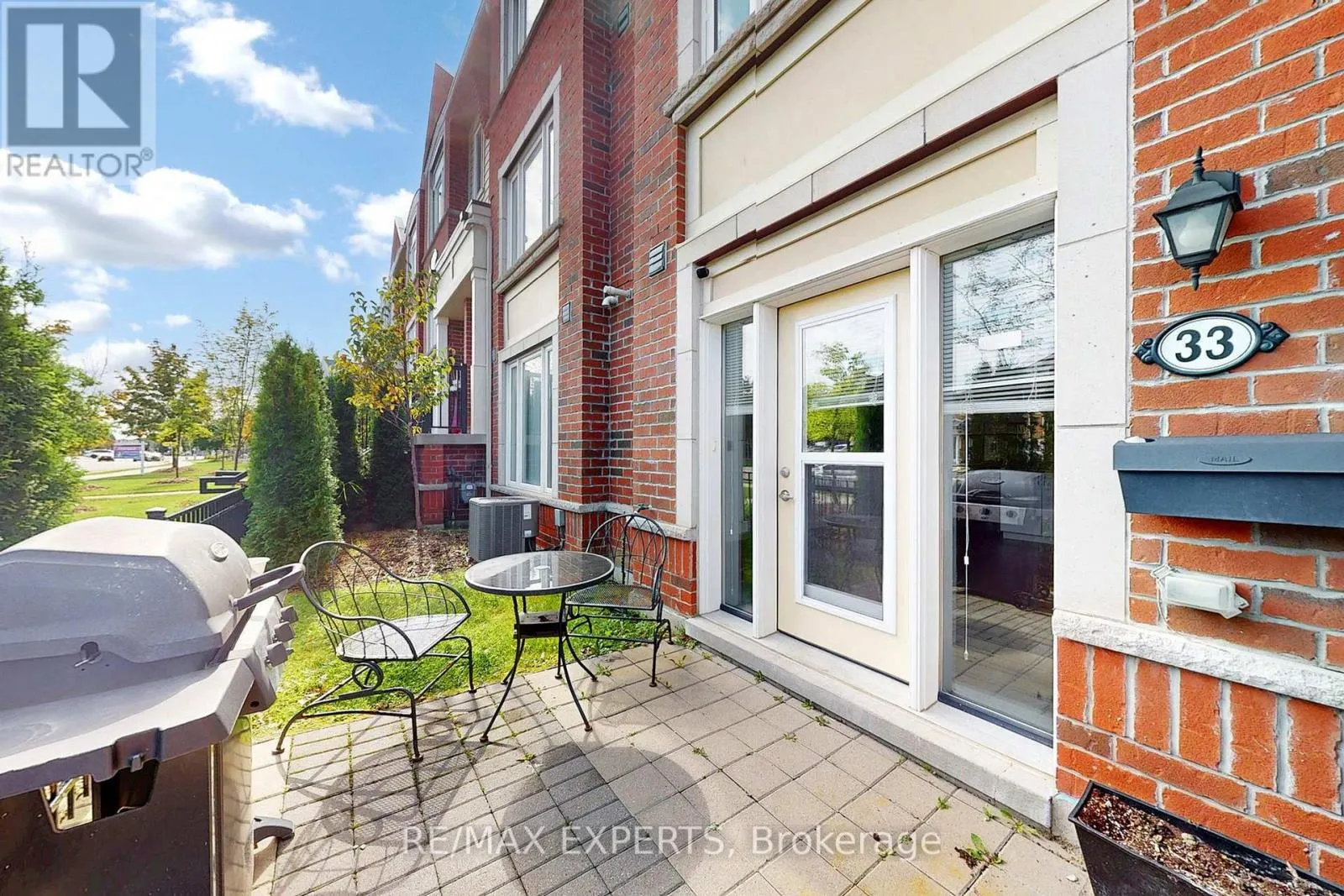 33 - 250 SUNNY MEADOW BOULEVARD
