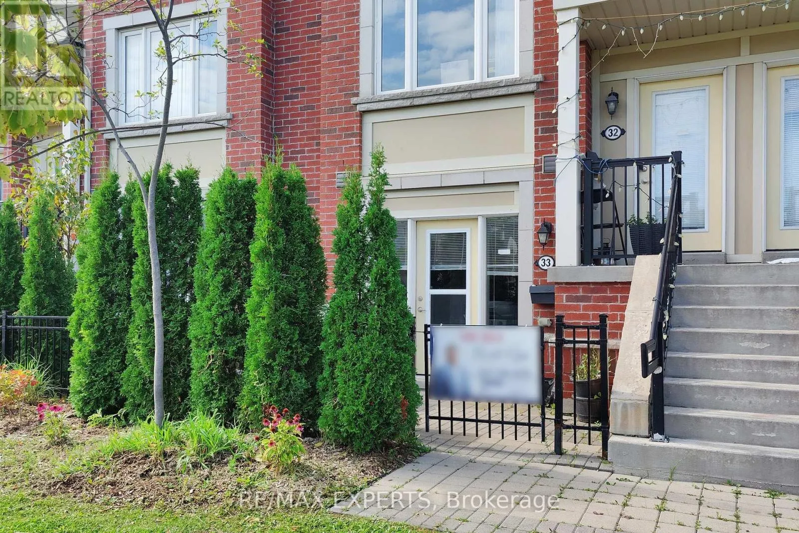 33 - 250 SUNNY MEADOW BOULEVARD