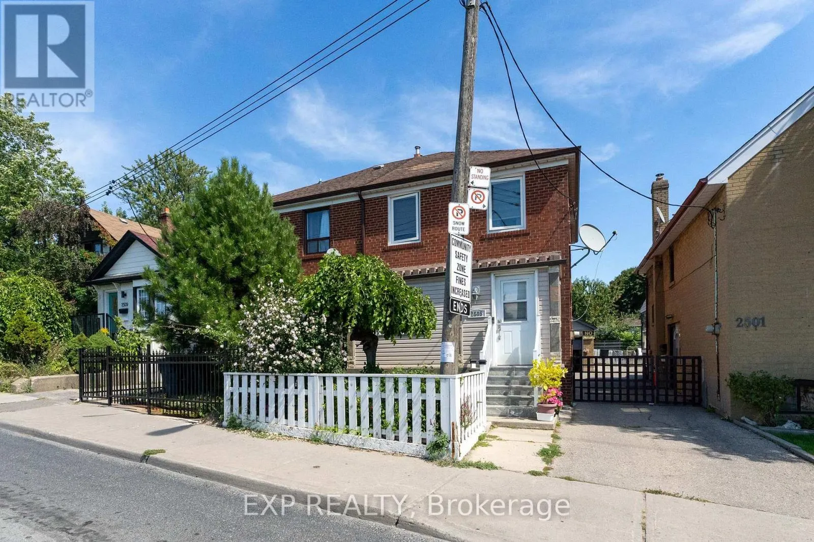 2505 DUFFERIN STREET