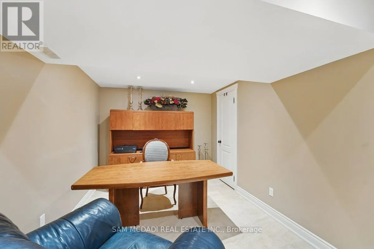 215 ANASTASIA TERRACE