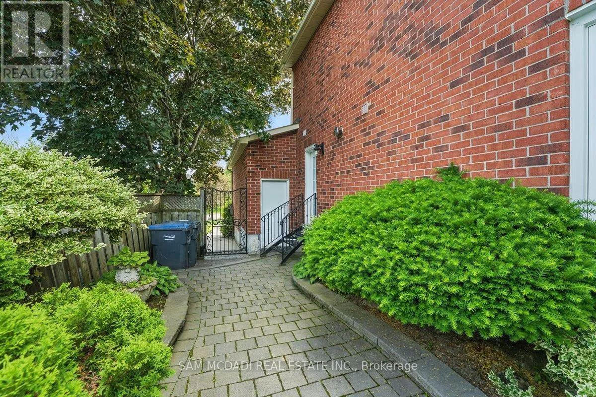 215 ANASTASIA TERRACE