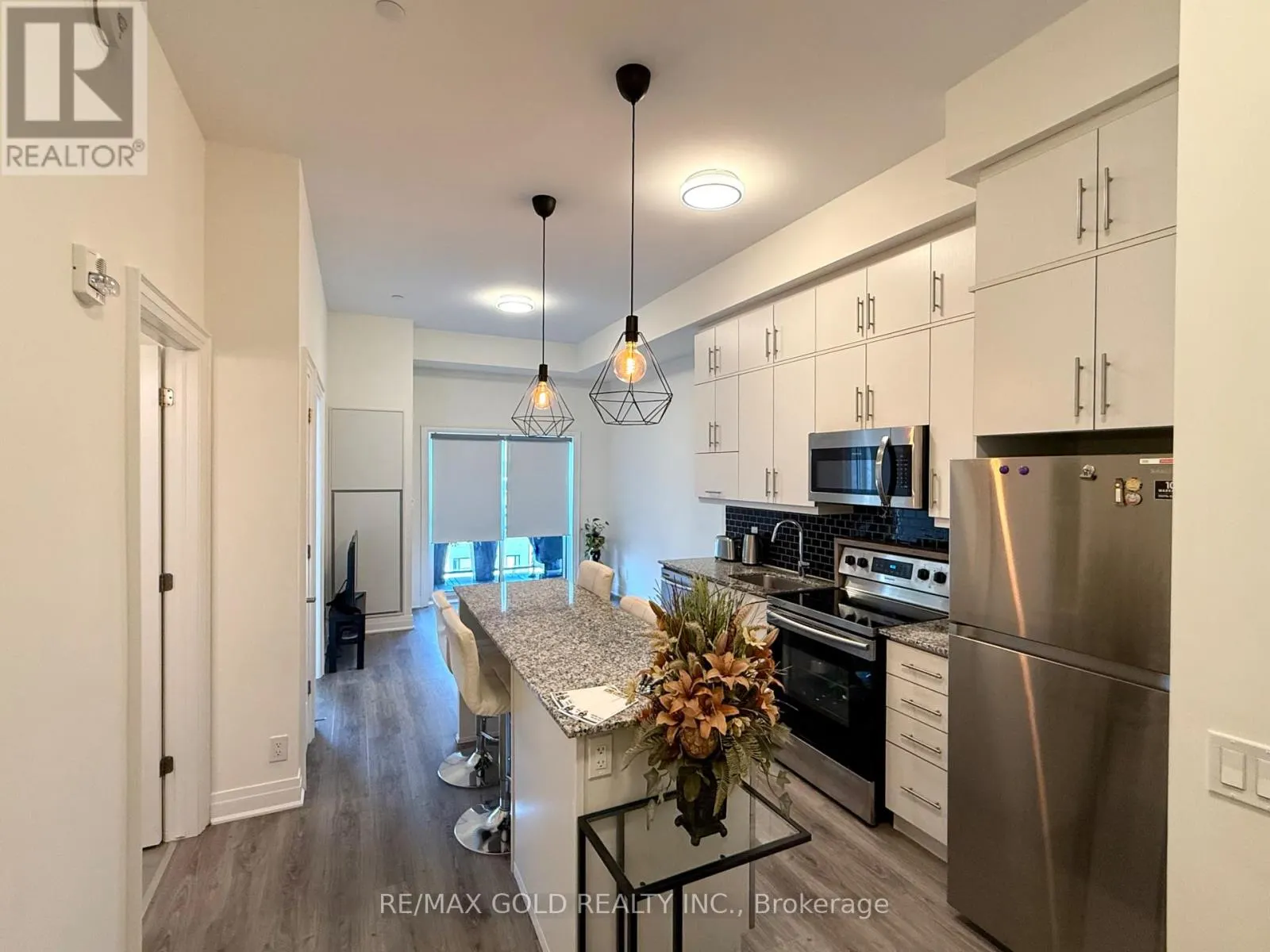 608 - 128 GROVEWOOD COMMON