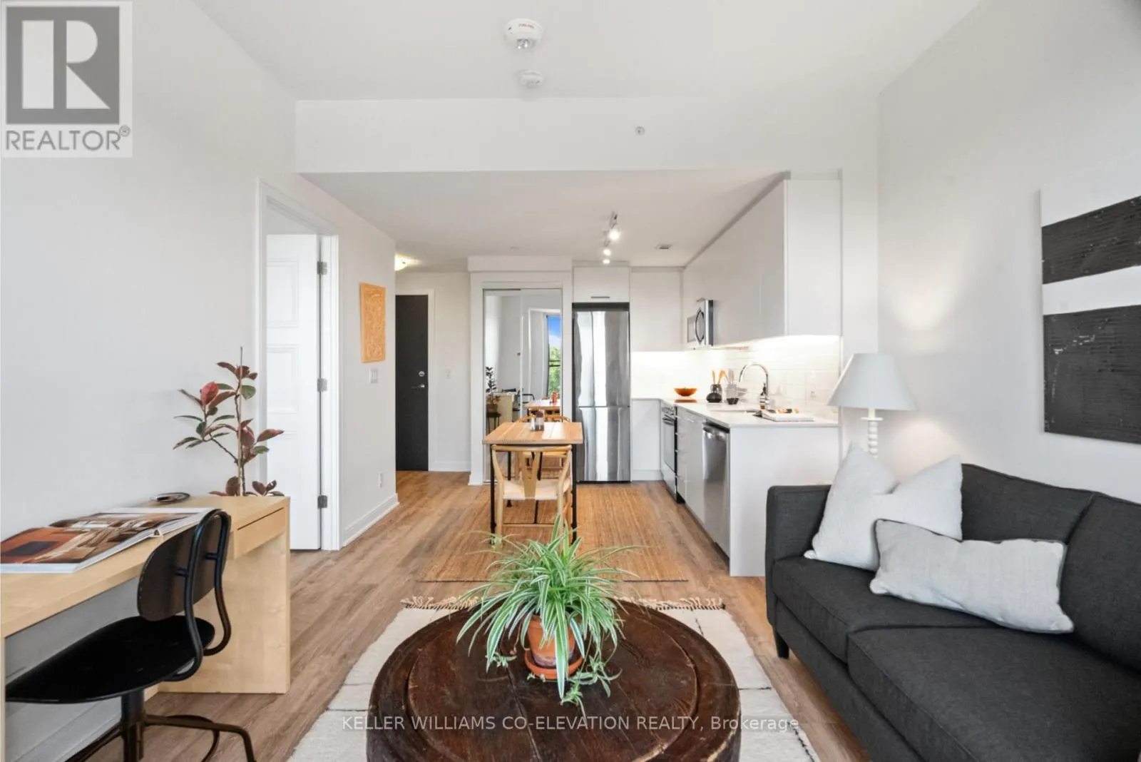 607 - 1 NEIGHBOURHOOD LANE
