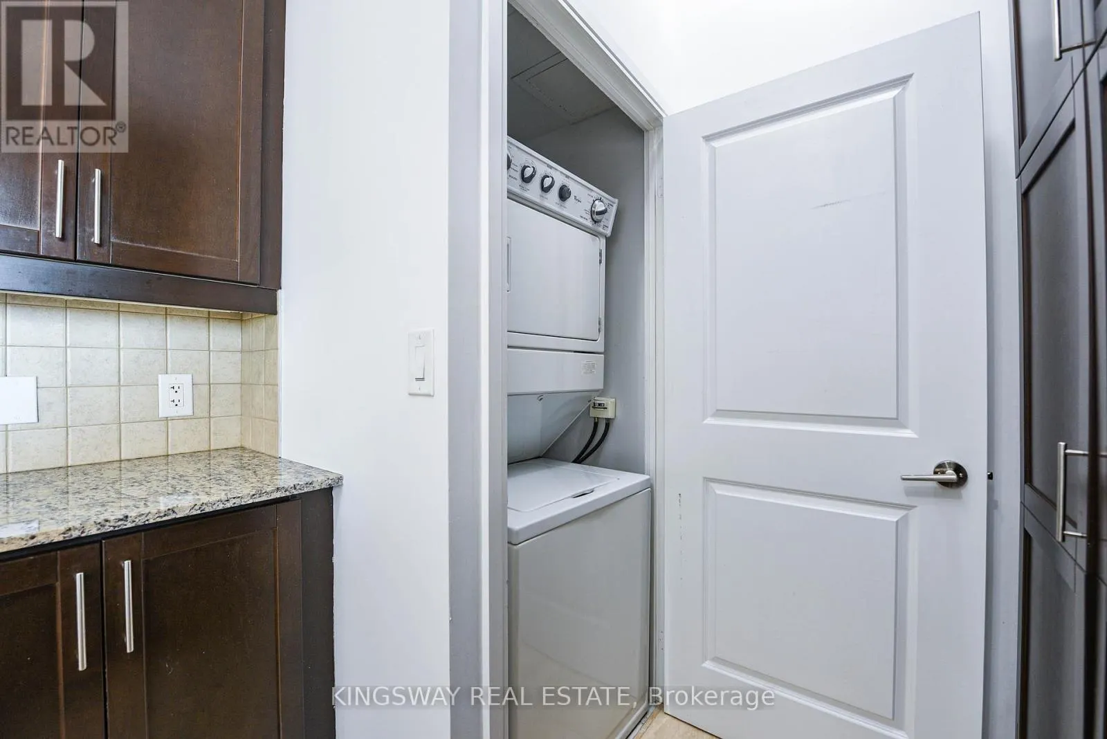 3404 - 80 ABSOLUTE AVENUE