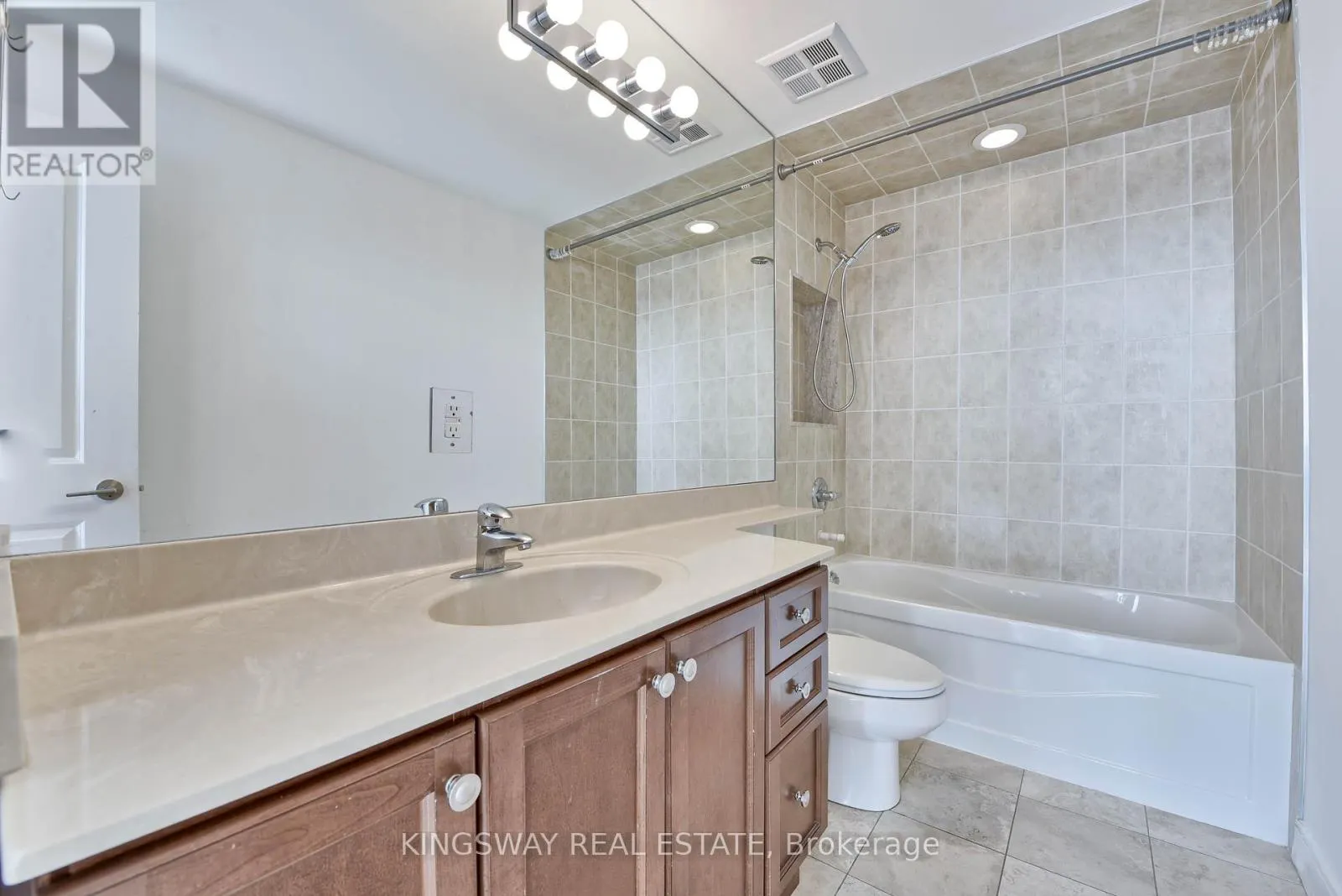 3404 - 80 ABSOLUTE AVENUE