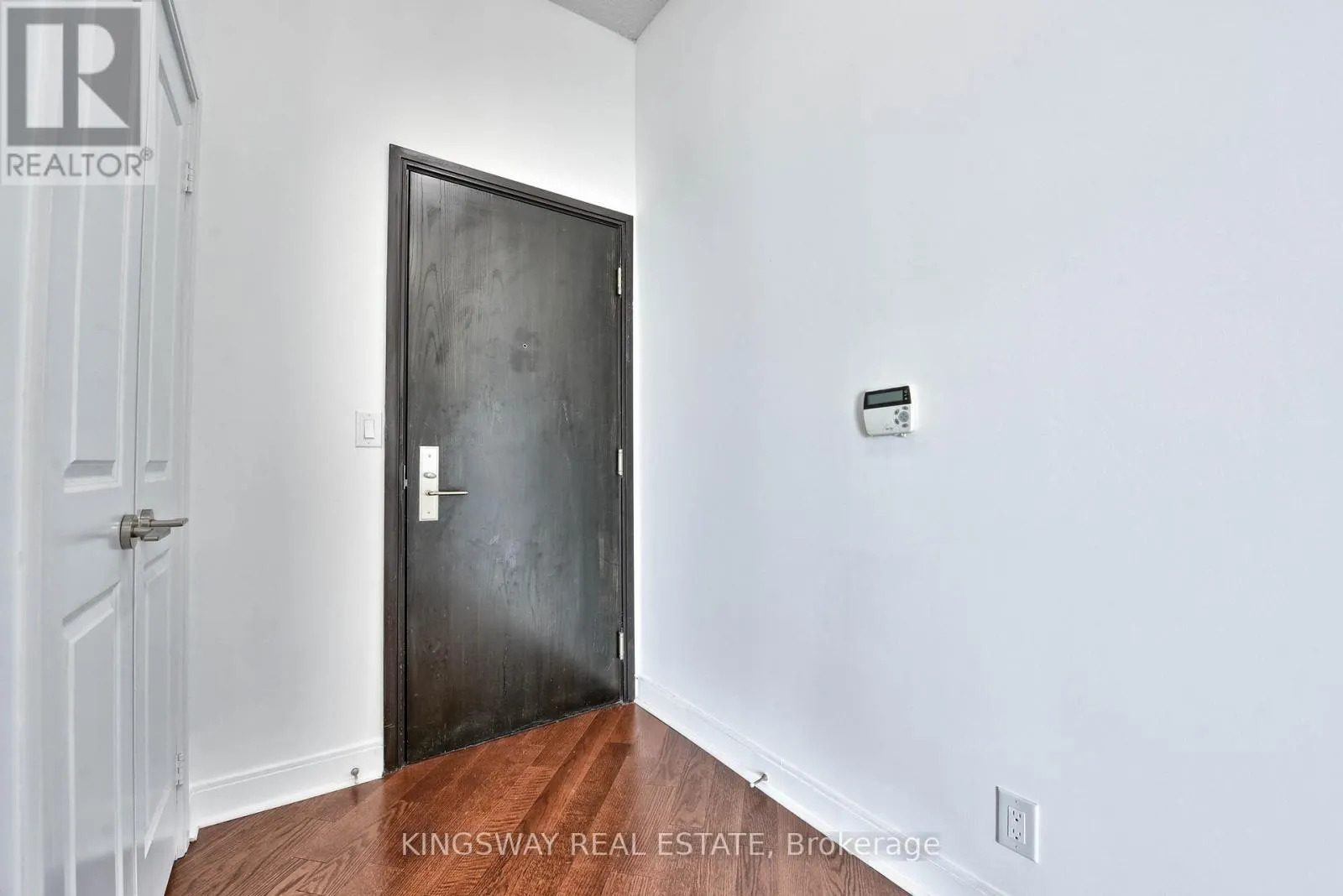 3404 - 80 ABSOLUTE AVENUE