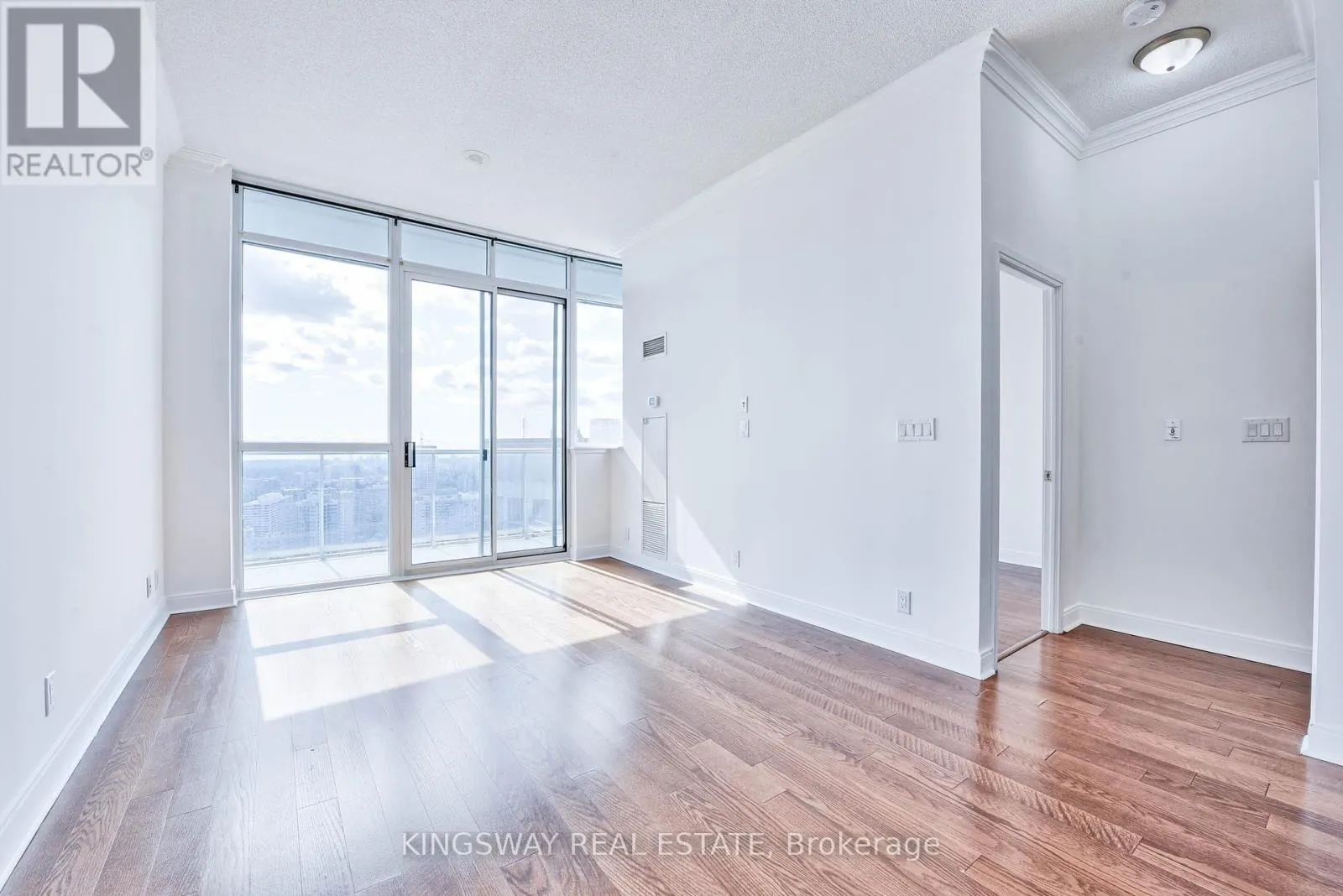 3404 - 80 ABSOLUTE AVENUE
