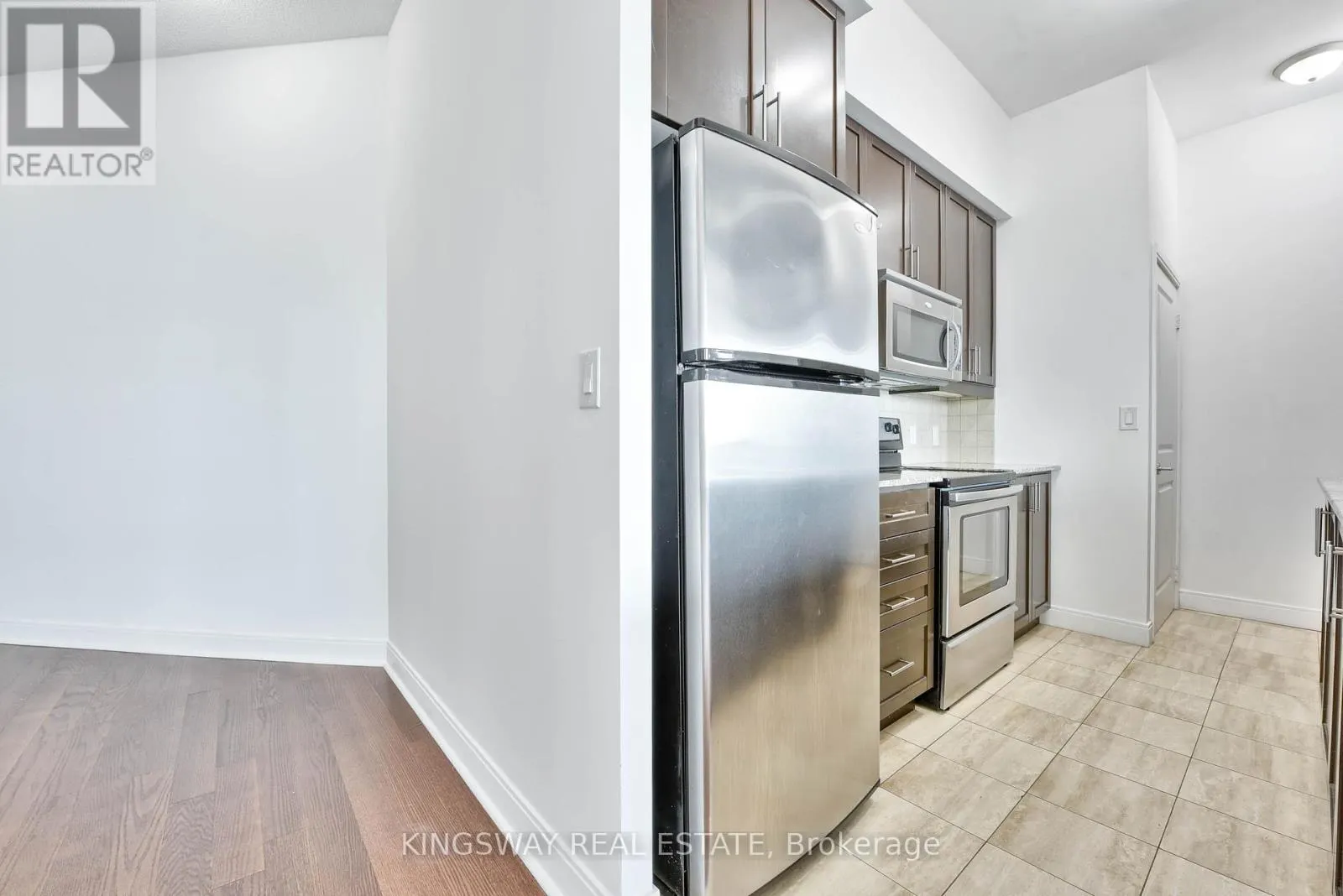 3404 - 80 ABSOLUTE AVENUE