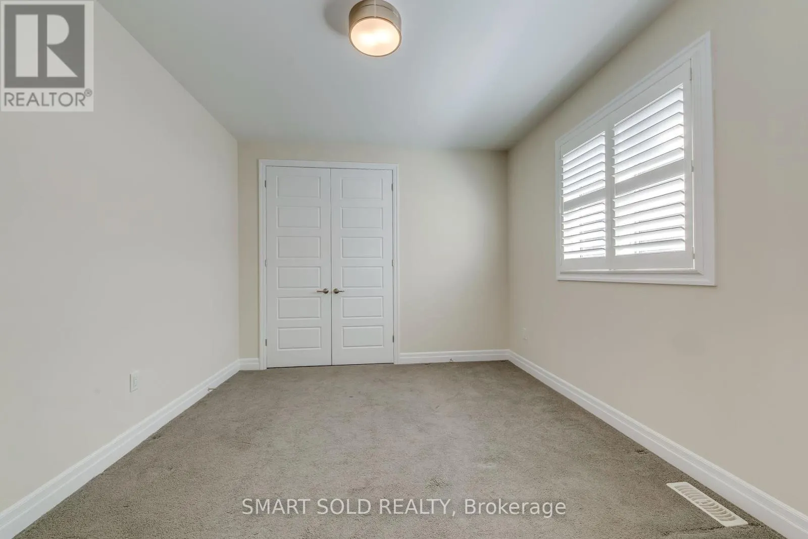 3263 DONALD MACKAY STREET