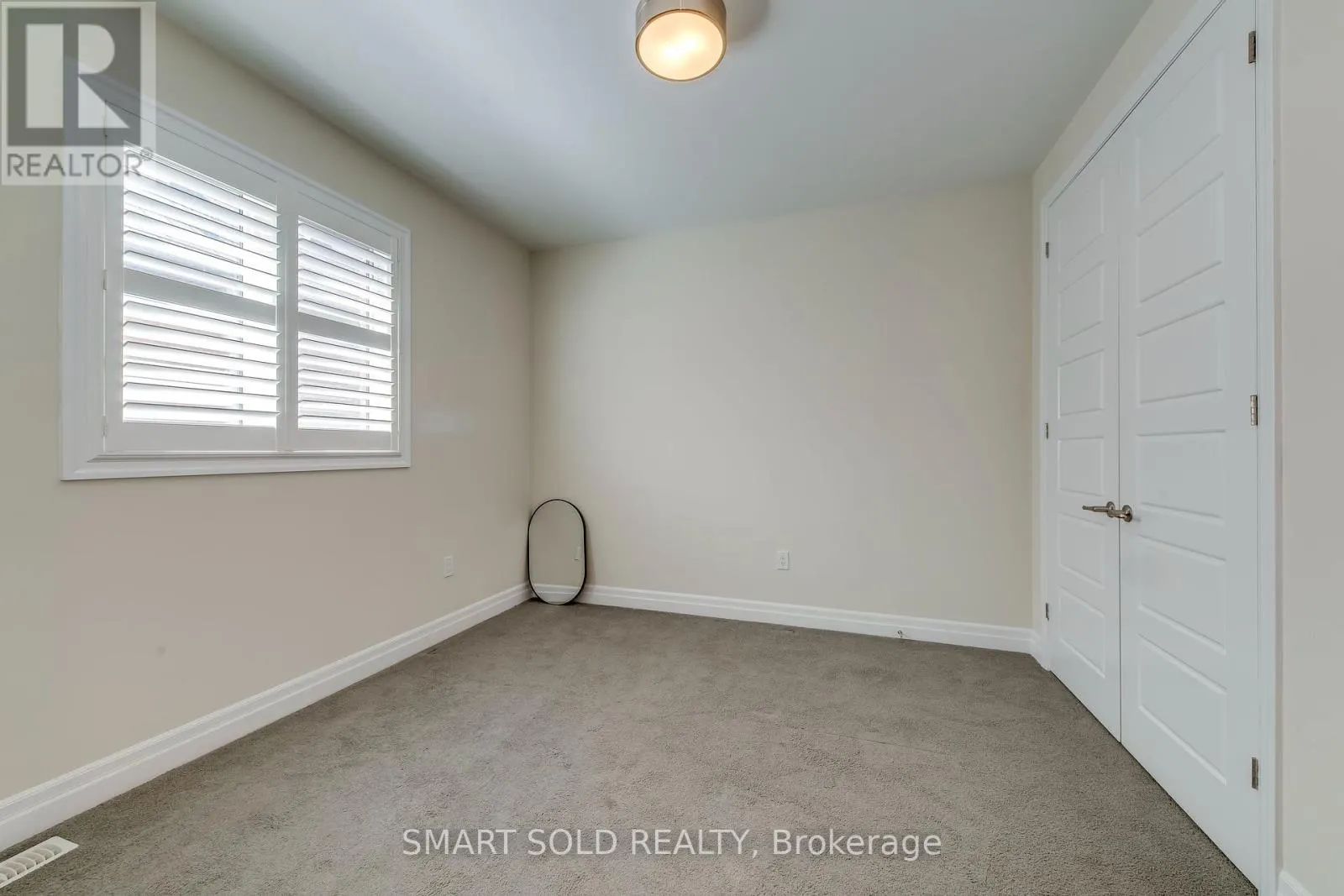 3263 DONALD MACKAY STREET