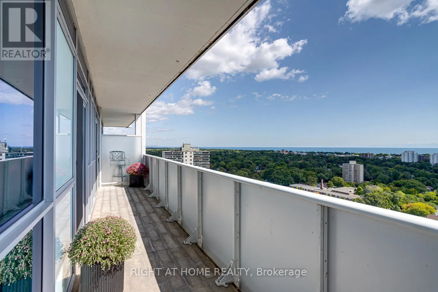 1705 - 55 SPEERS ROAD S