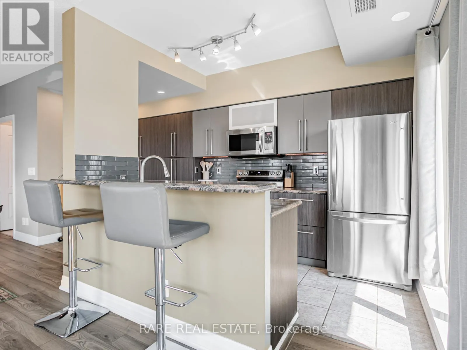 703 - 2119 LAKE SHORE BOULEVARD W