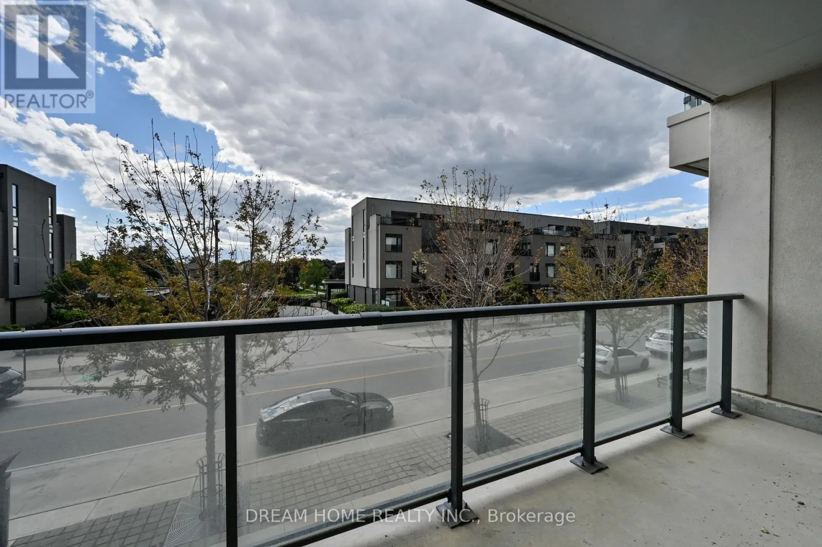 TH8 - 4055 PARKSIDE VILLAGE DRIVE