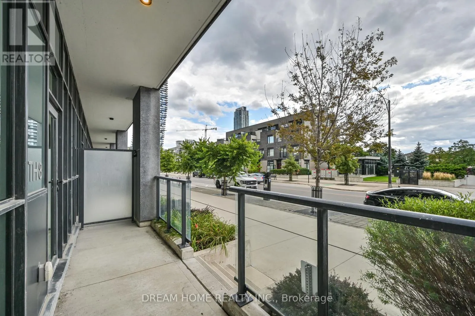 TH8 - 4055 PARKSIDE VILLAGE DRIVE