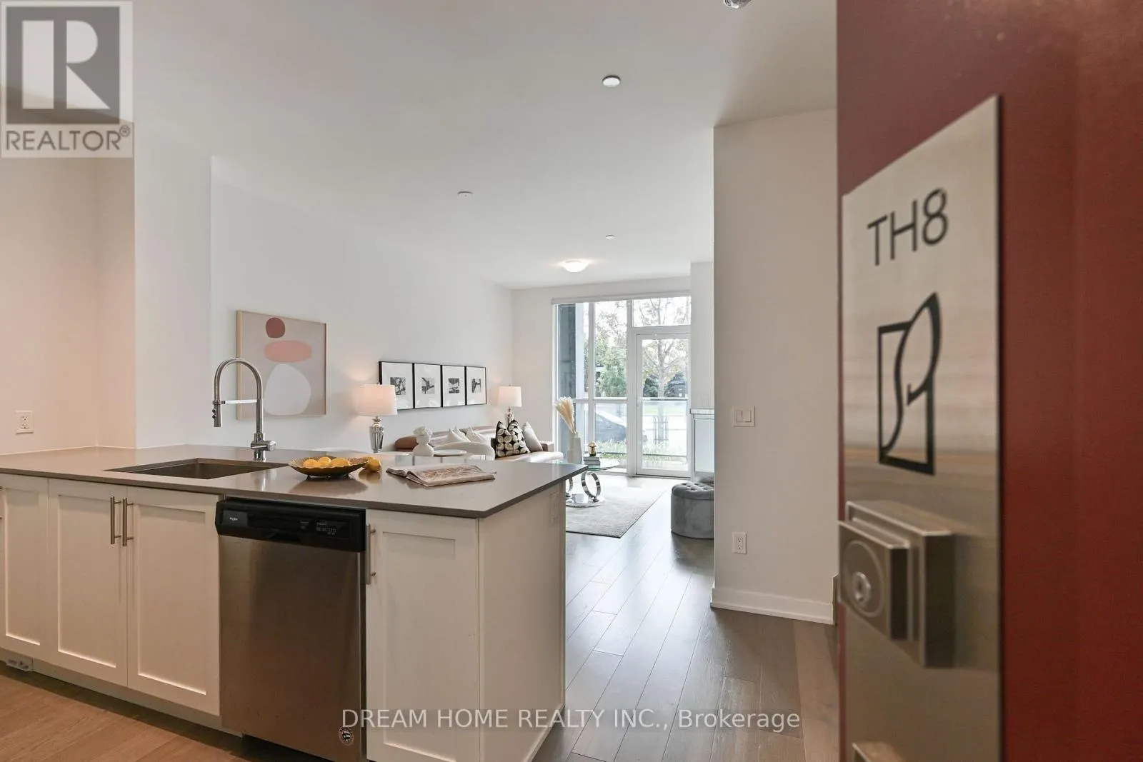 TH8 - 4055 PARKSIDE VILLAGE DRIVE