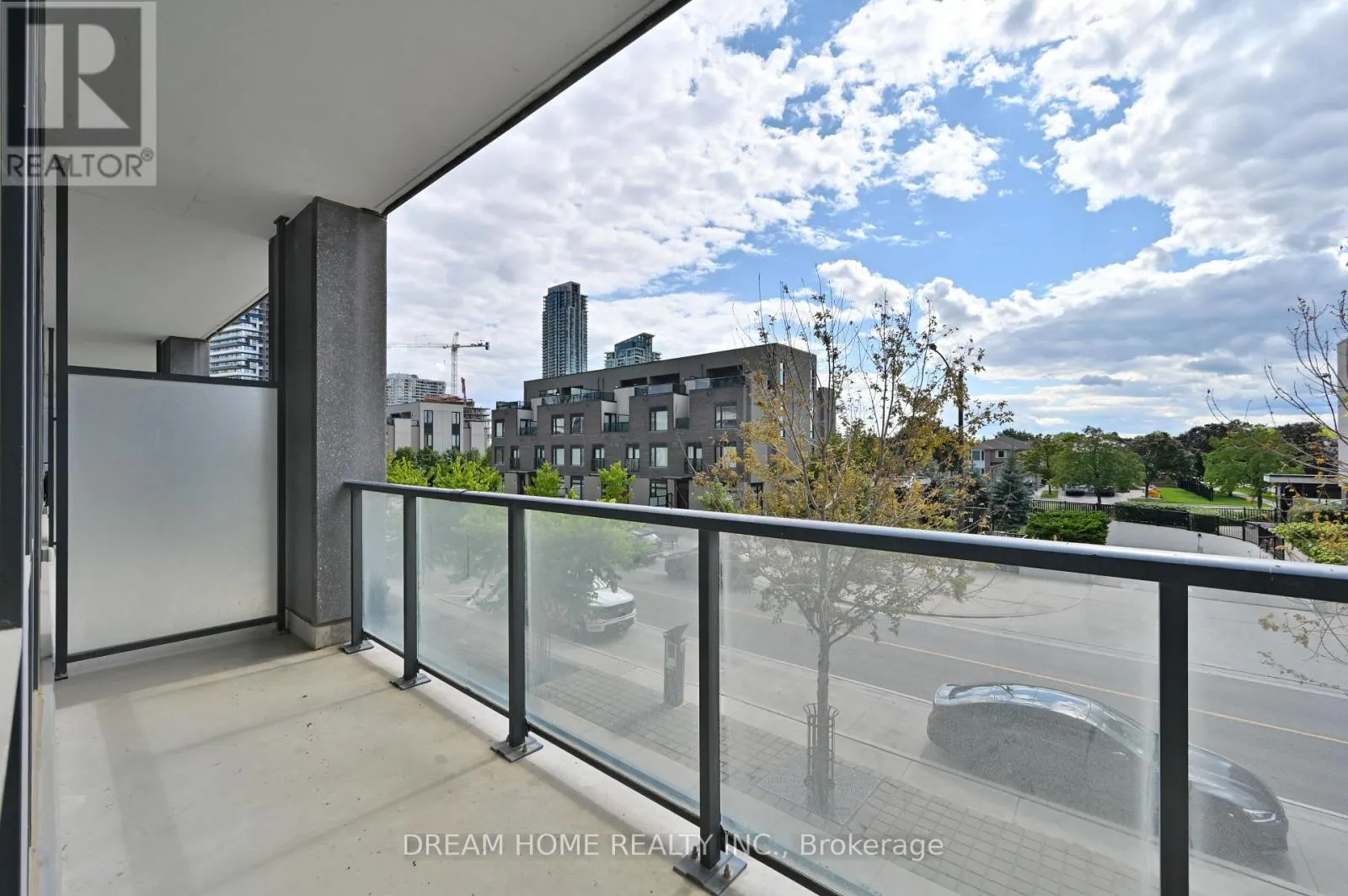 TH8 - 4055 PARKSIDE VILLAGE DRIVE