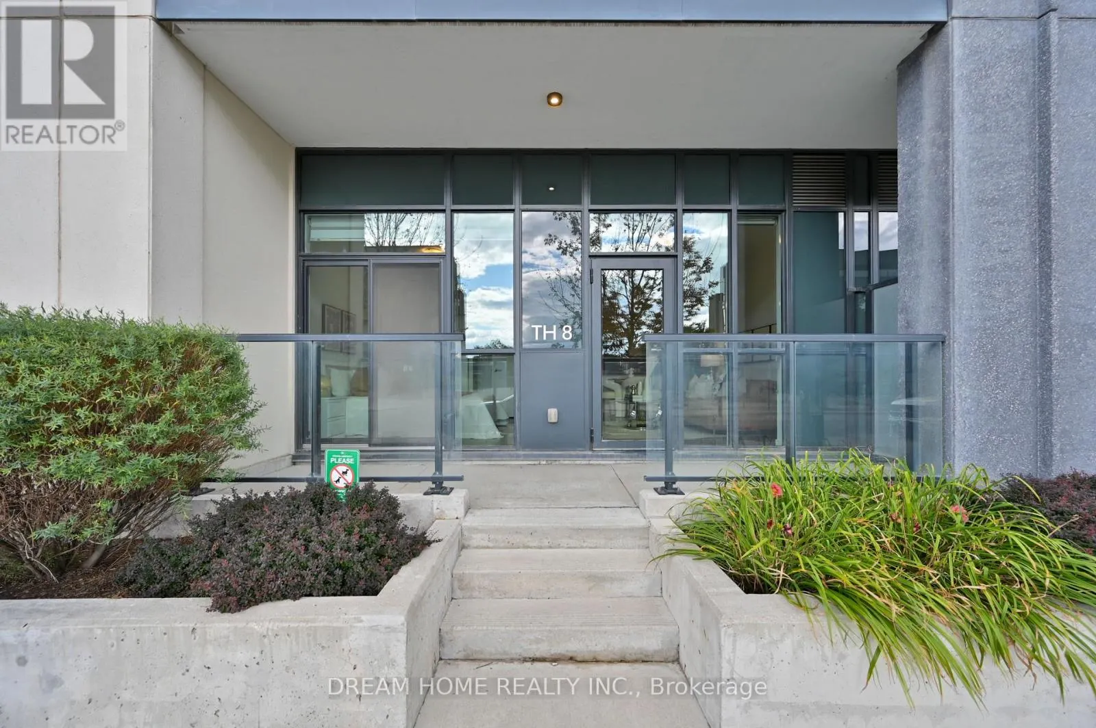 TH8 - 4055 PARKSIDE VILLAGE DRIVE
