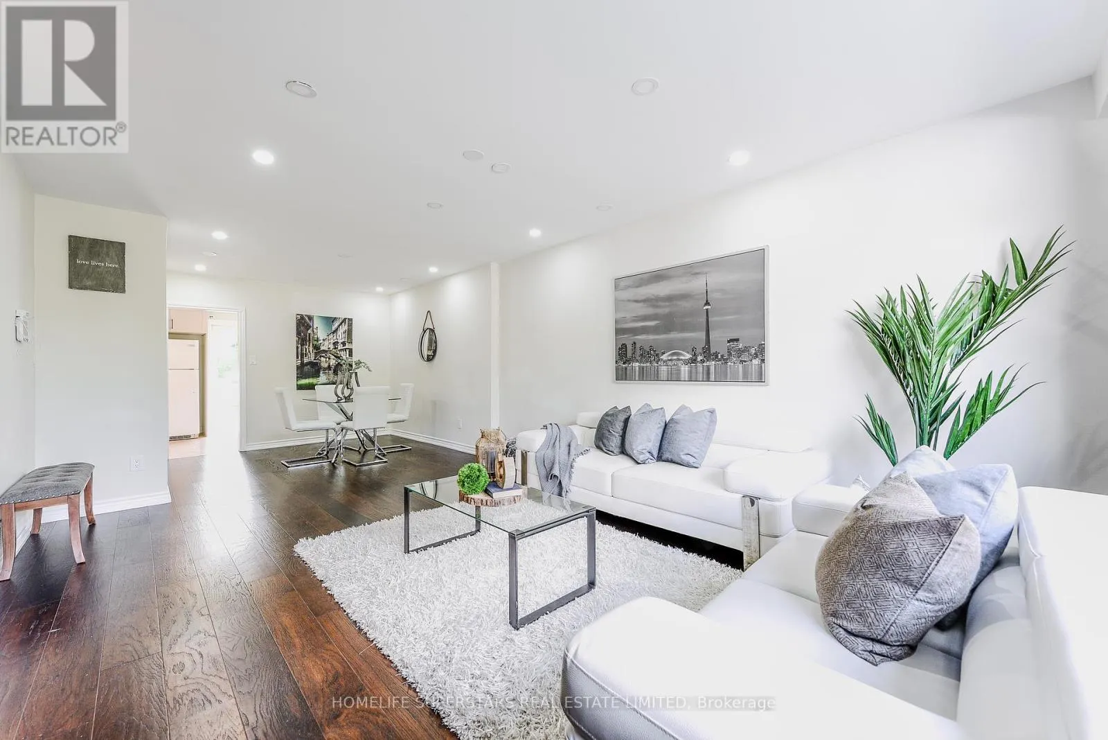 3 LIGHTWOOD DRIVE