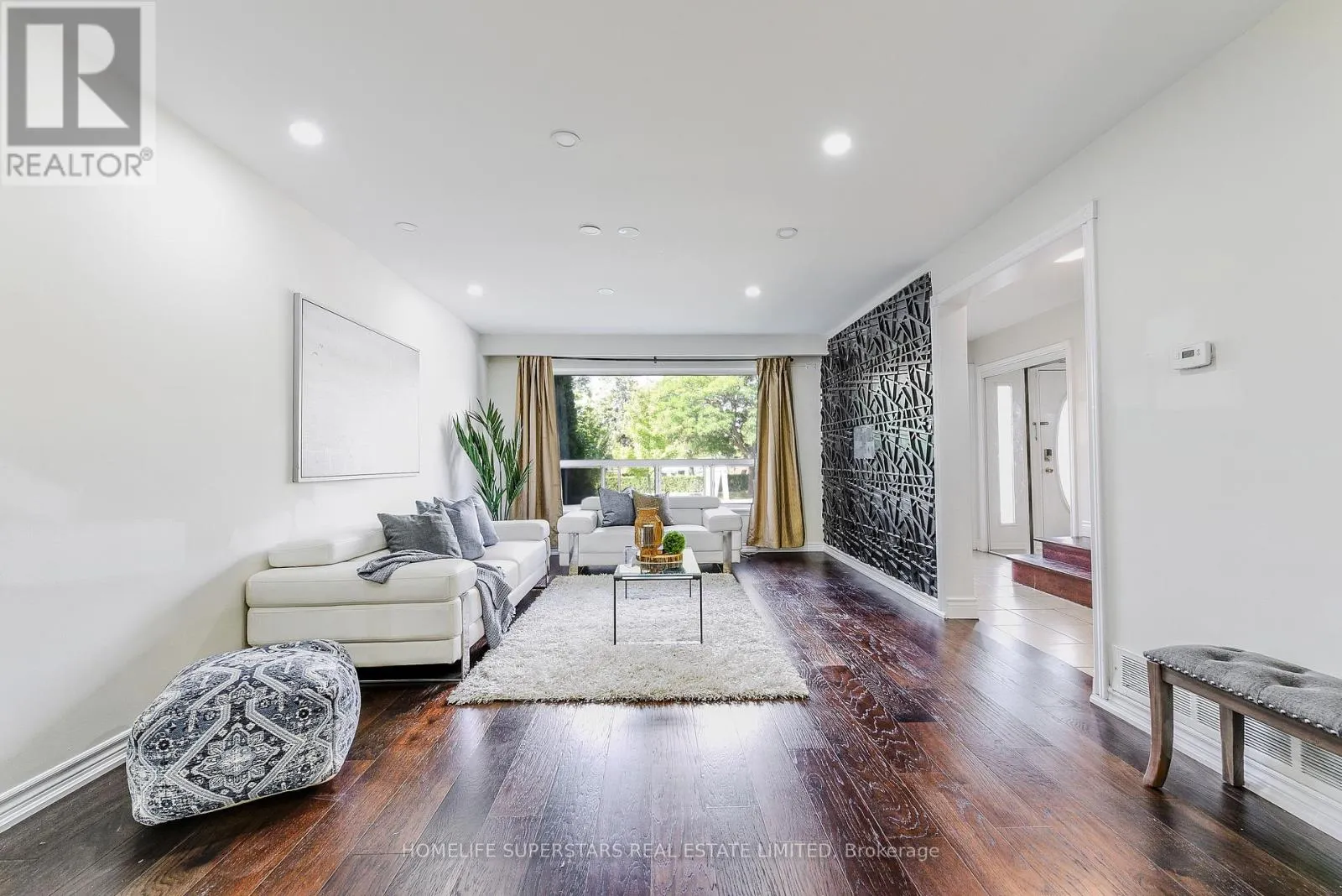 3 LIGHTWOOD DRIVE