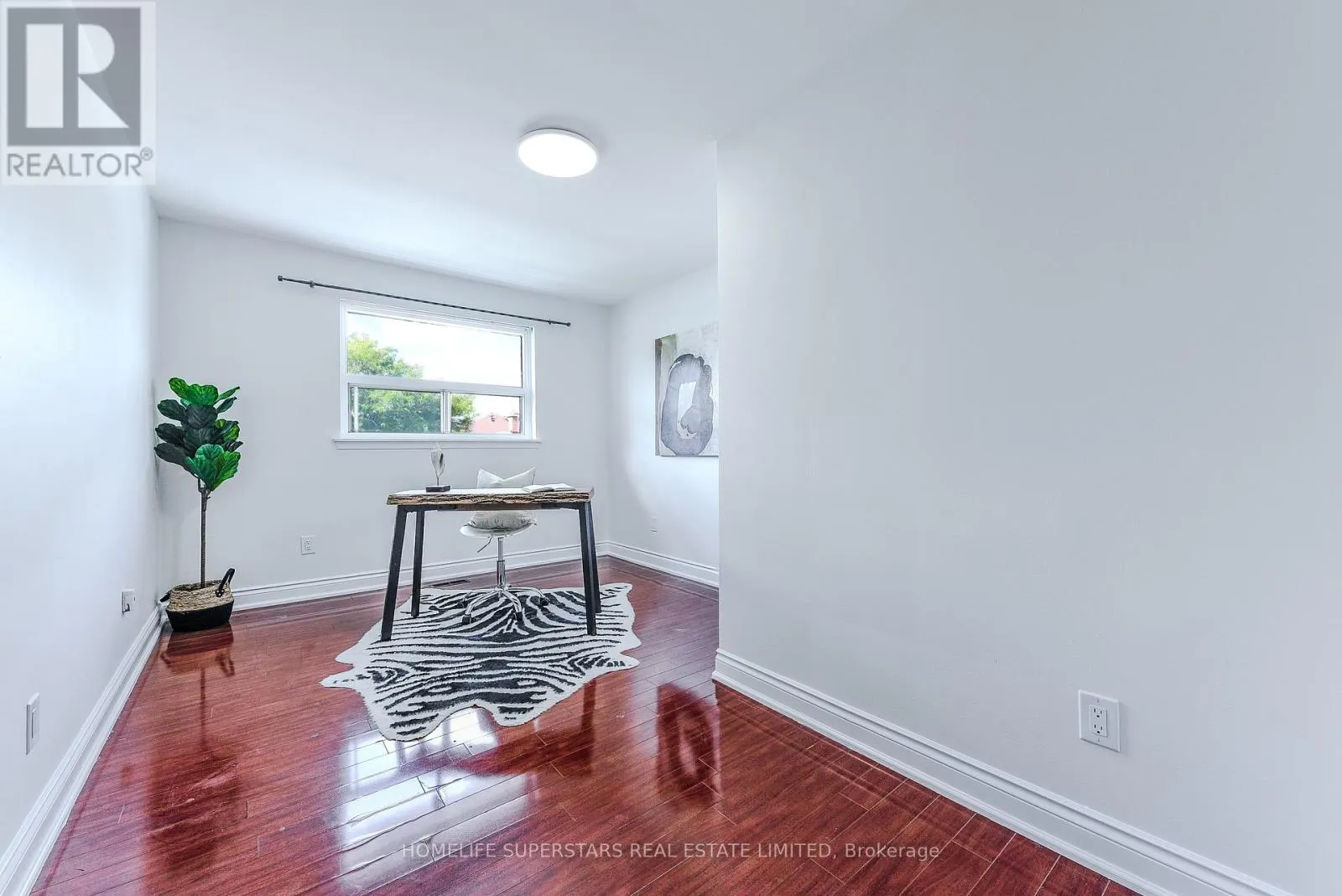 3 LIGHTWOOD DRIVE