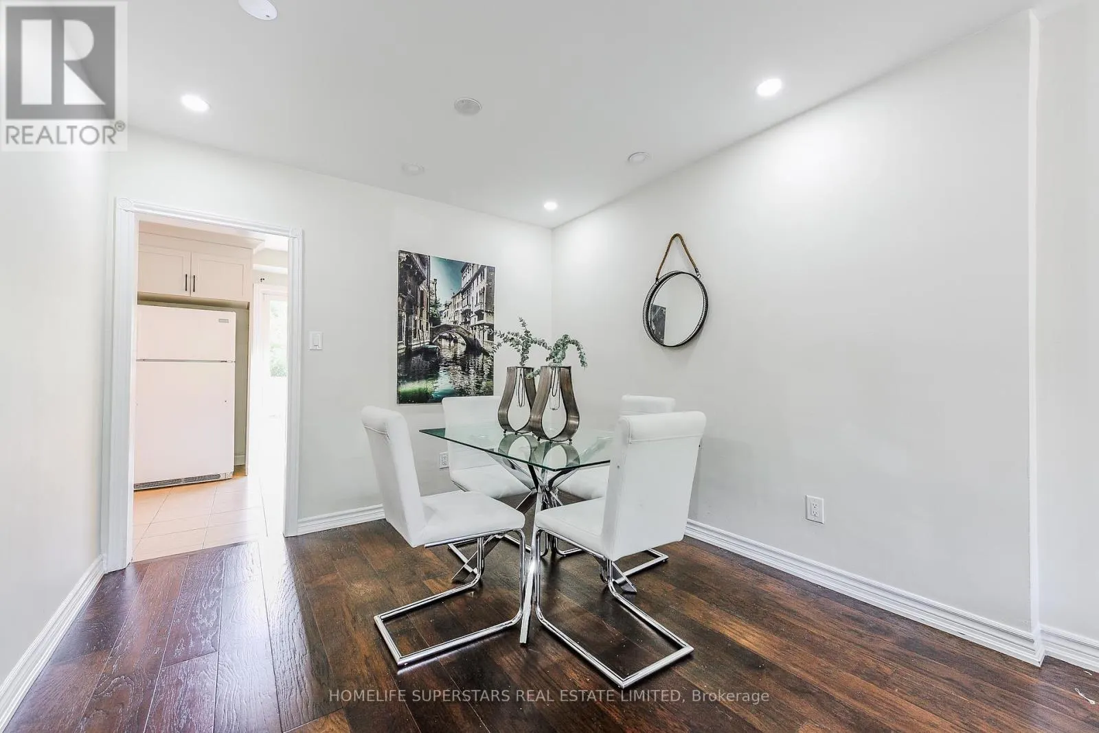 3 LIGHTWOOD DRIVE