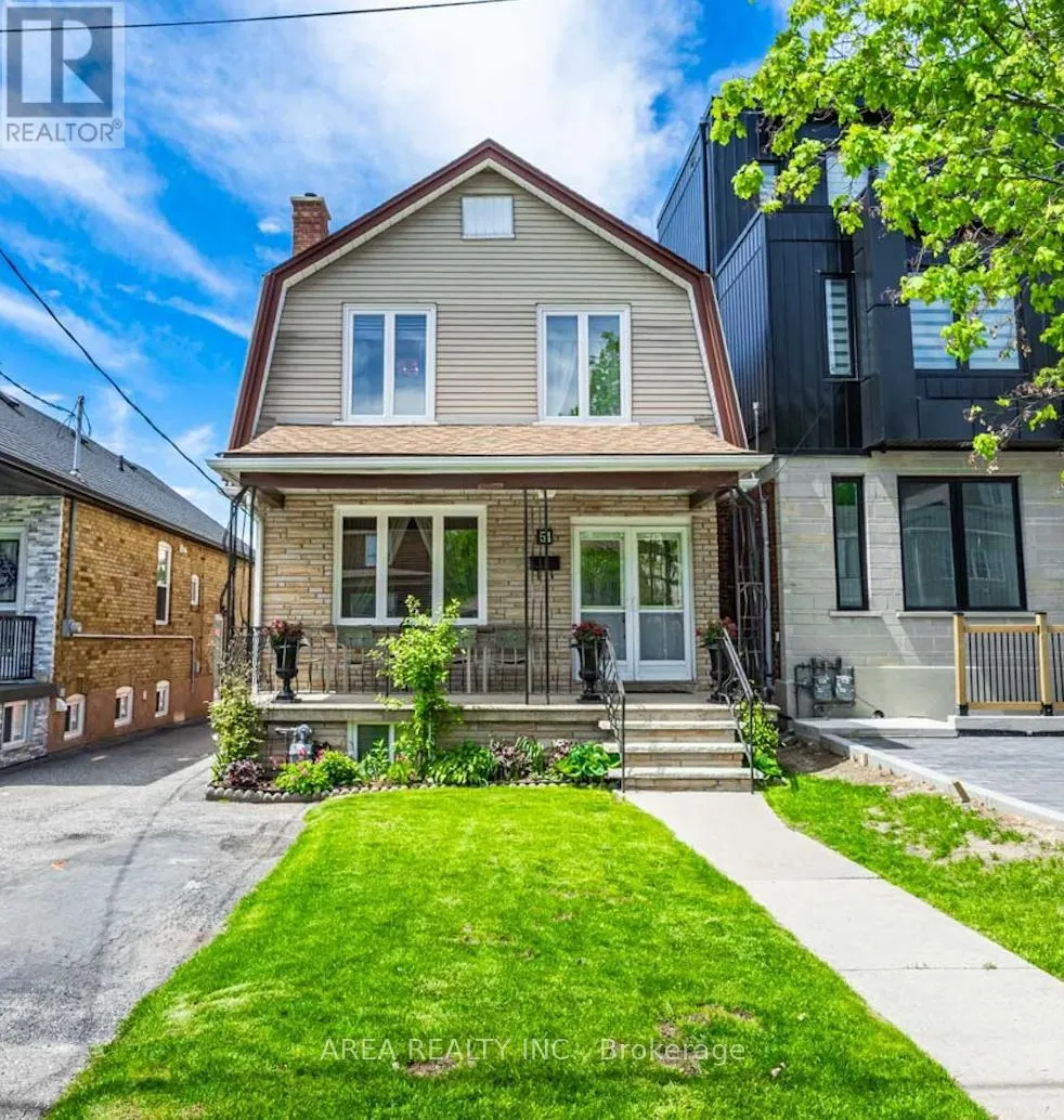 54 HARTLEY AVENUE