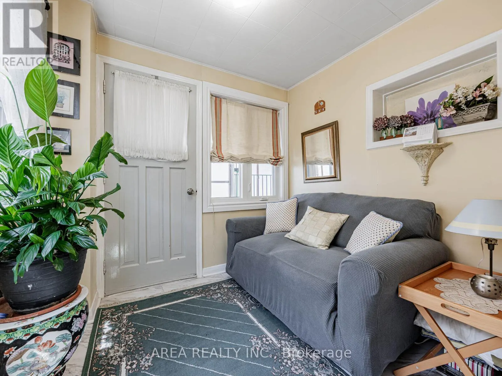 54 HARTLEY AVENUE
