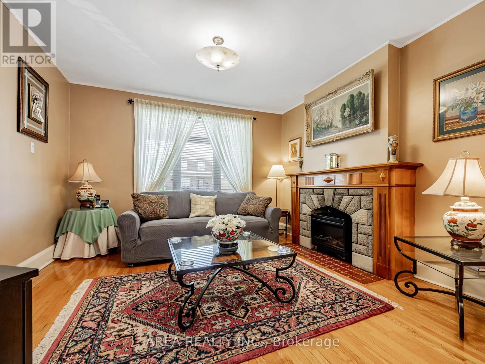 54 HARTLEY AVENUE
