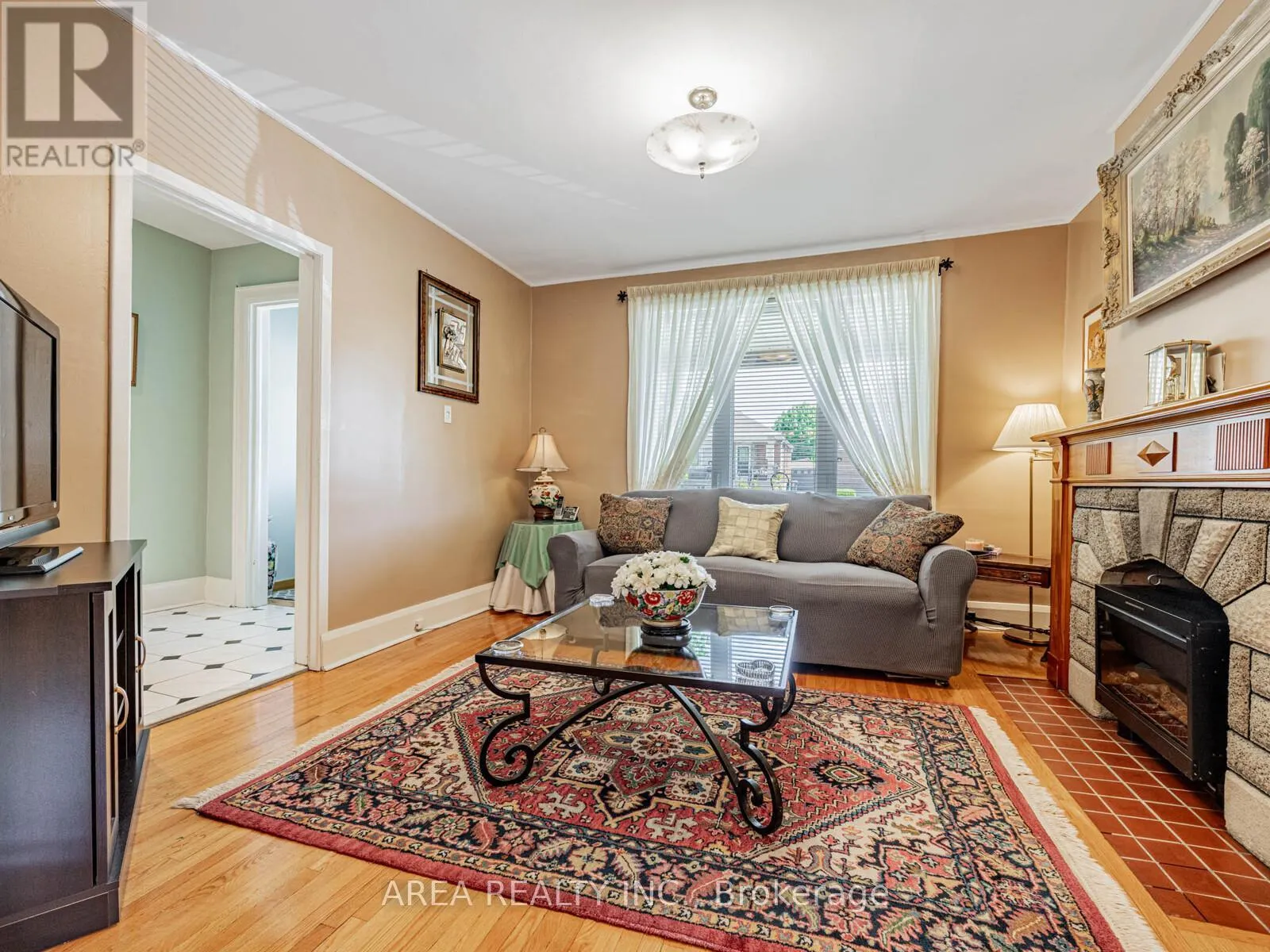 54 HARTLEY AVENUE