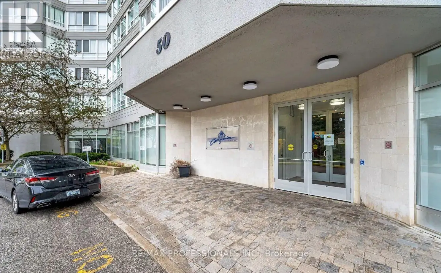 1502 - 50 KINGSBRIDGE GARDEN CIRCLE
