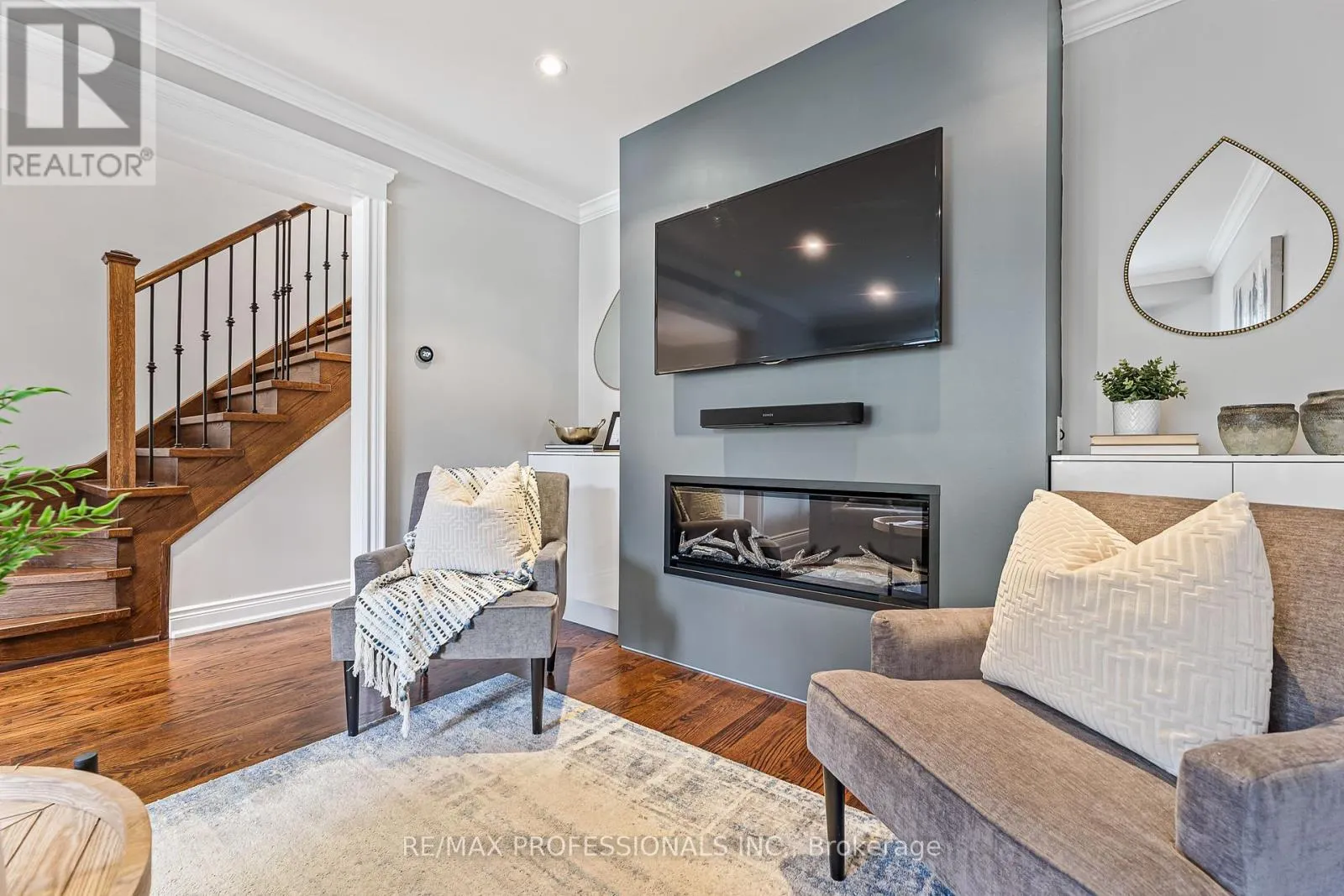 190 LONGWOOD DRIVE