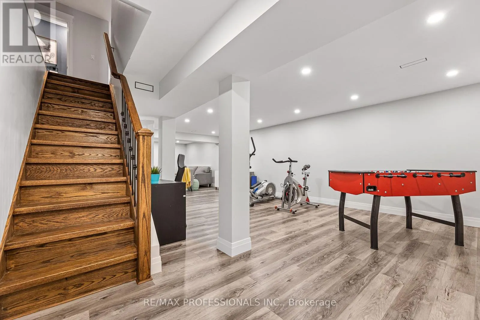 190 LONGWOOD DRIVE