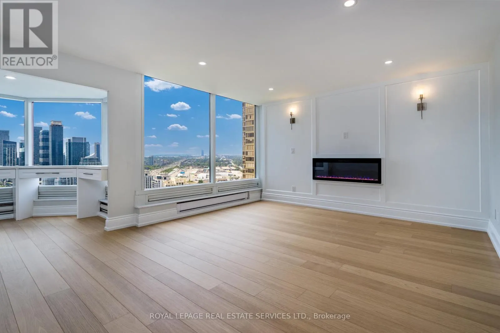 3608 - 1 PALACE PIER COURT