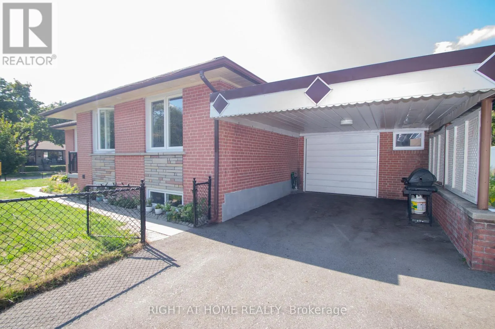 65 BRIDGENORTH CRESCENT
