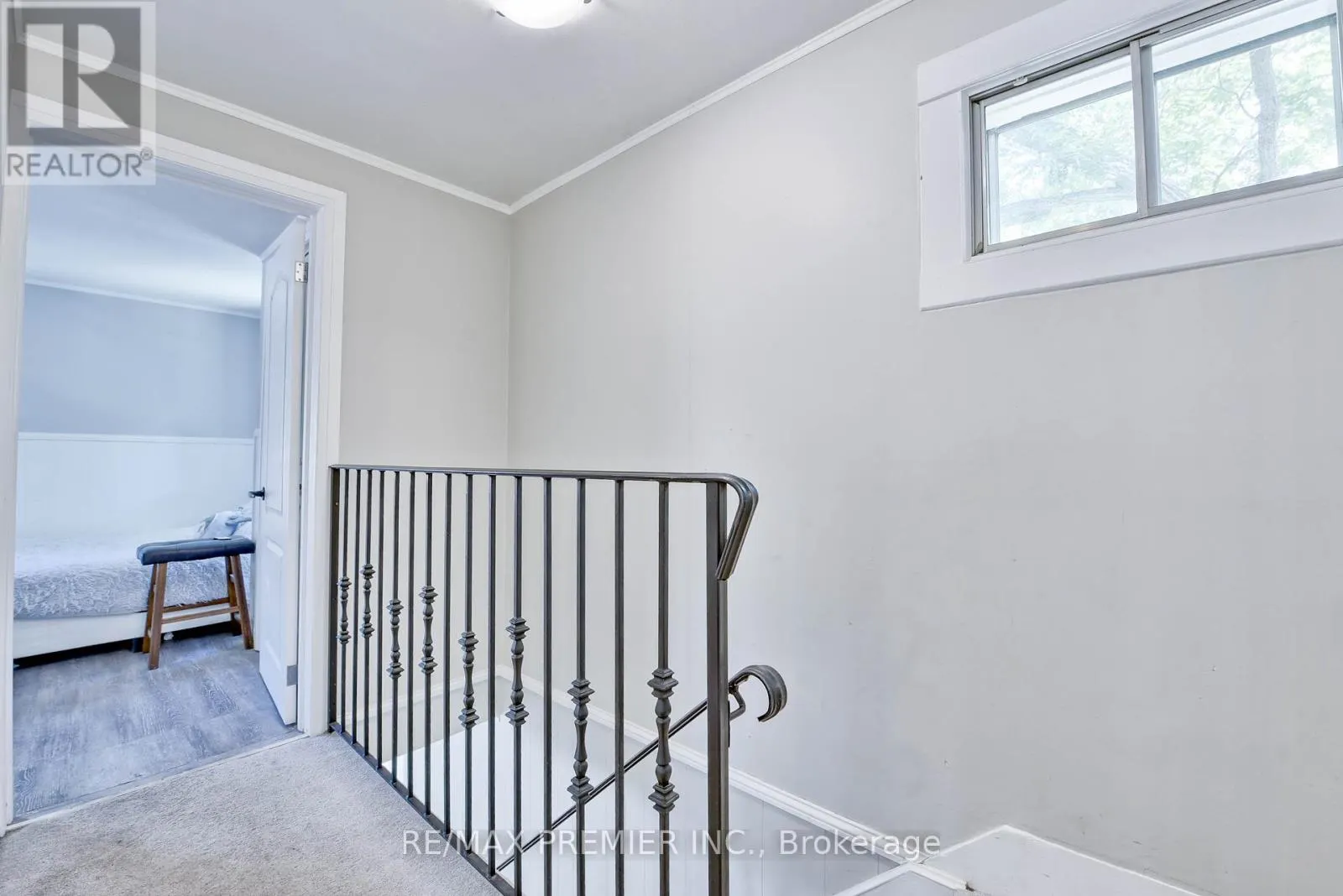 1 EDGEBROOK DRIVE