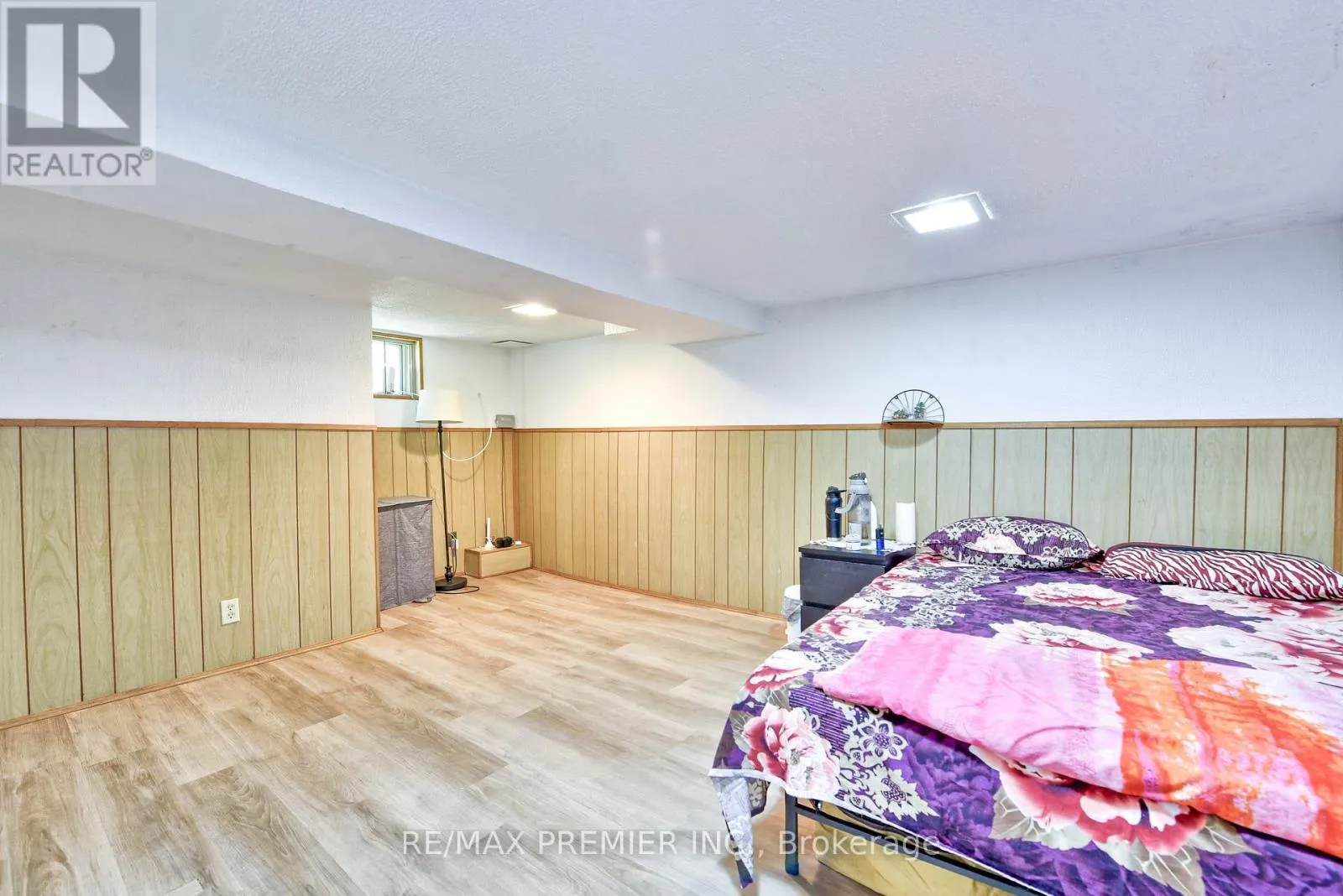 1 EDGEBROOK DRIVE
