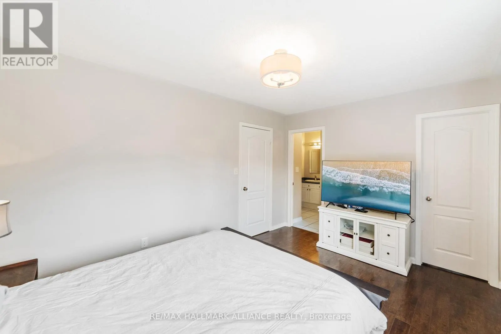 2185 BARONWOOD DRIVE