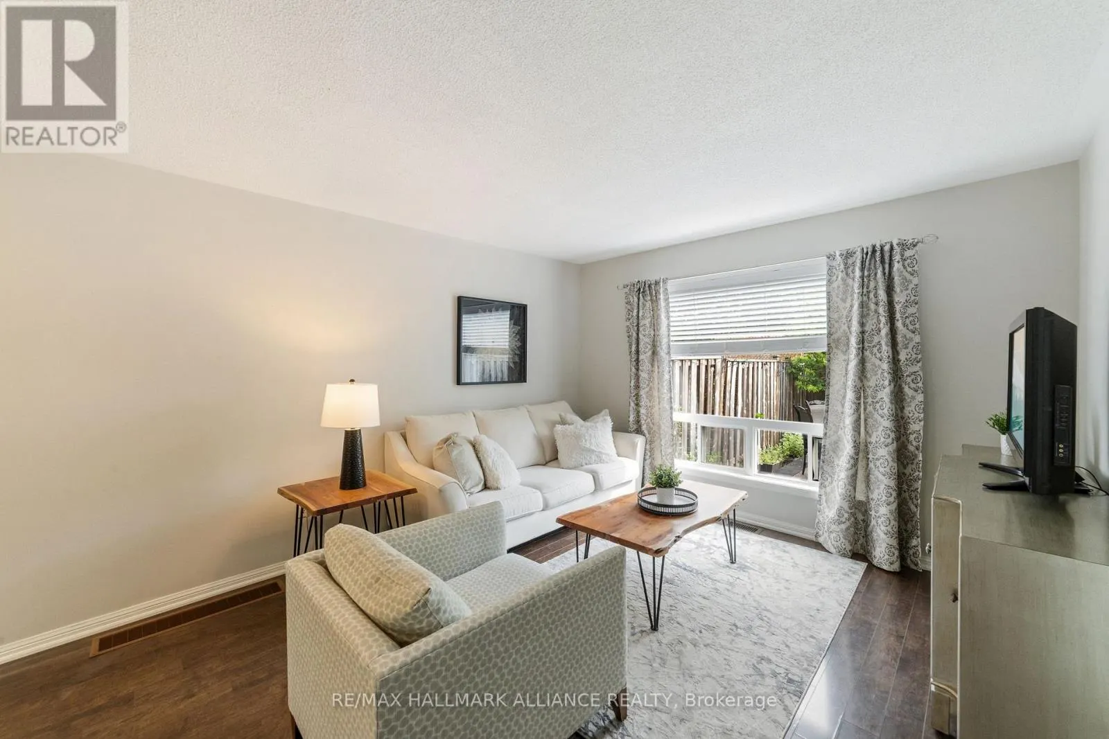 2185 BARONWOOD DRIVE