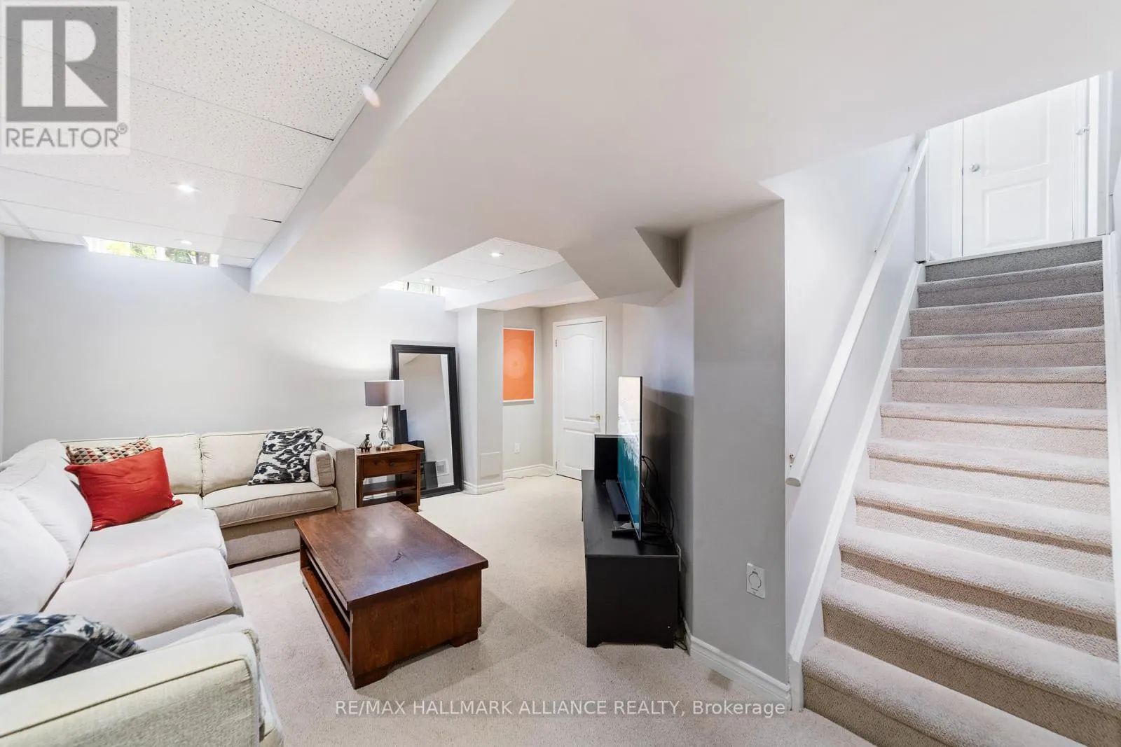 2185 BARONWOOD DRIVE