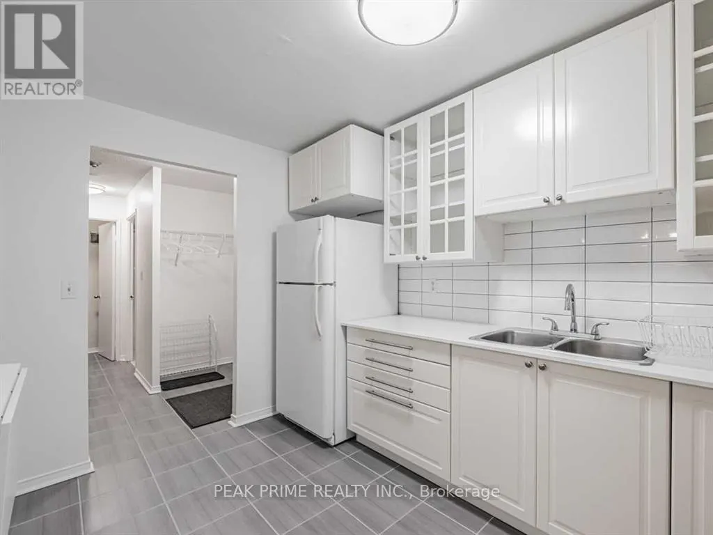 PH02 - 155 HILLCREST AVENUE