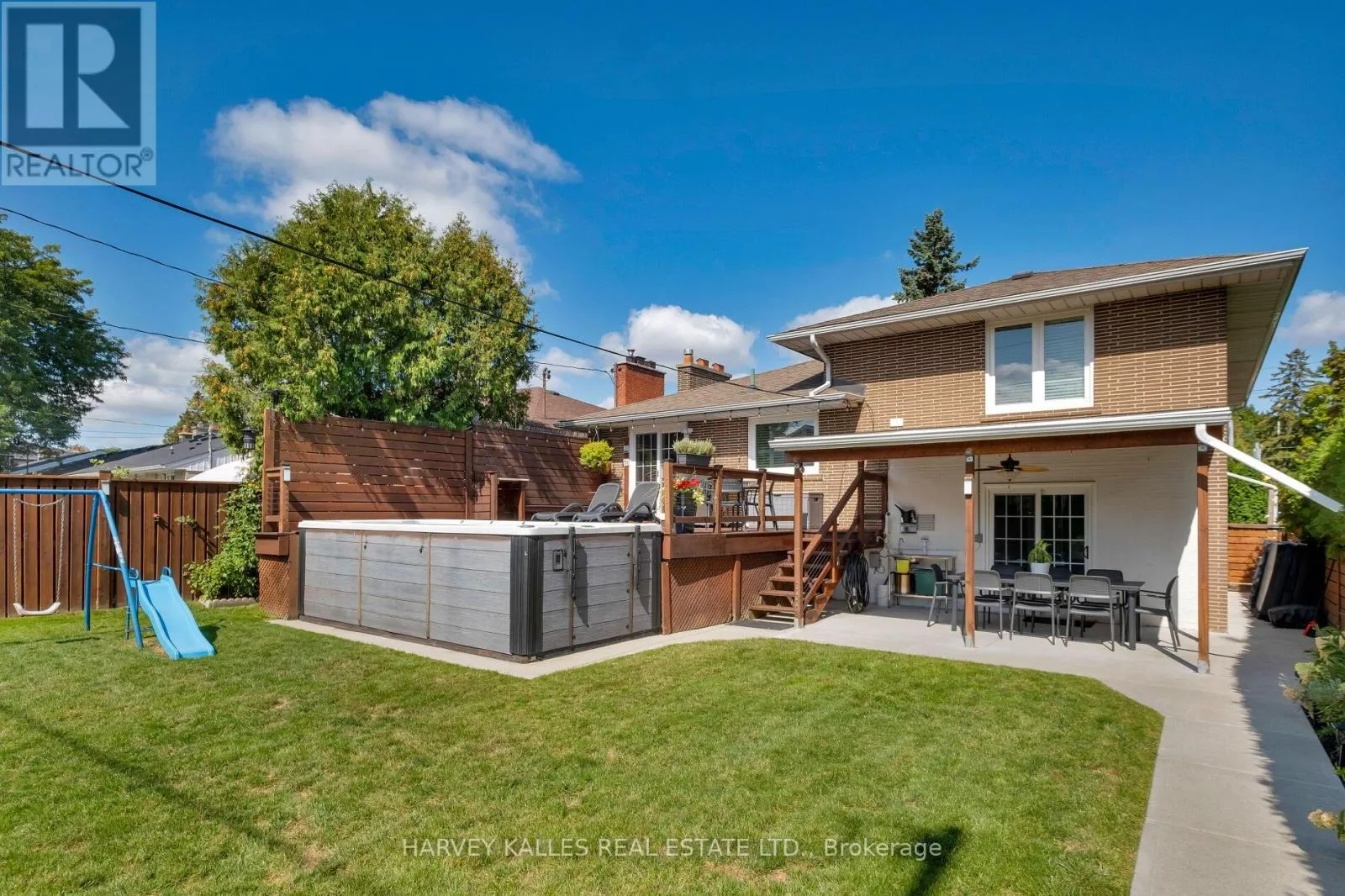 81 SUMMITCREST DRIVE