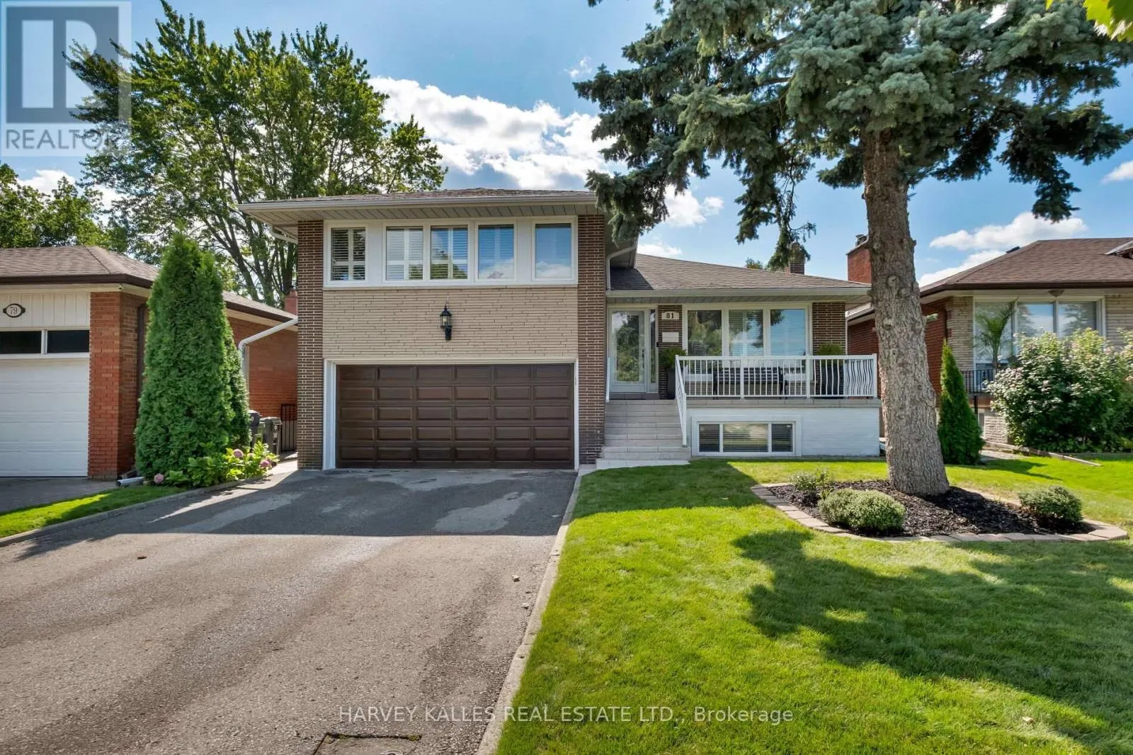 81 SUMMITCREST DRIVE
